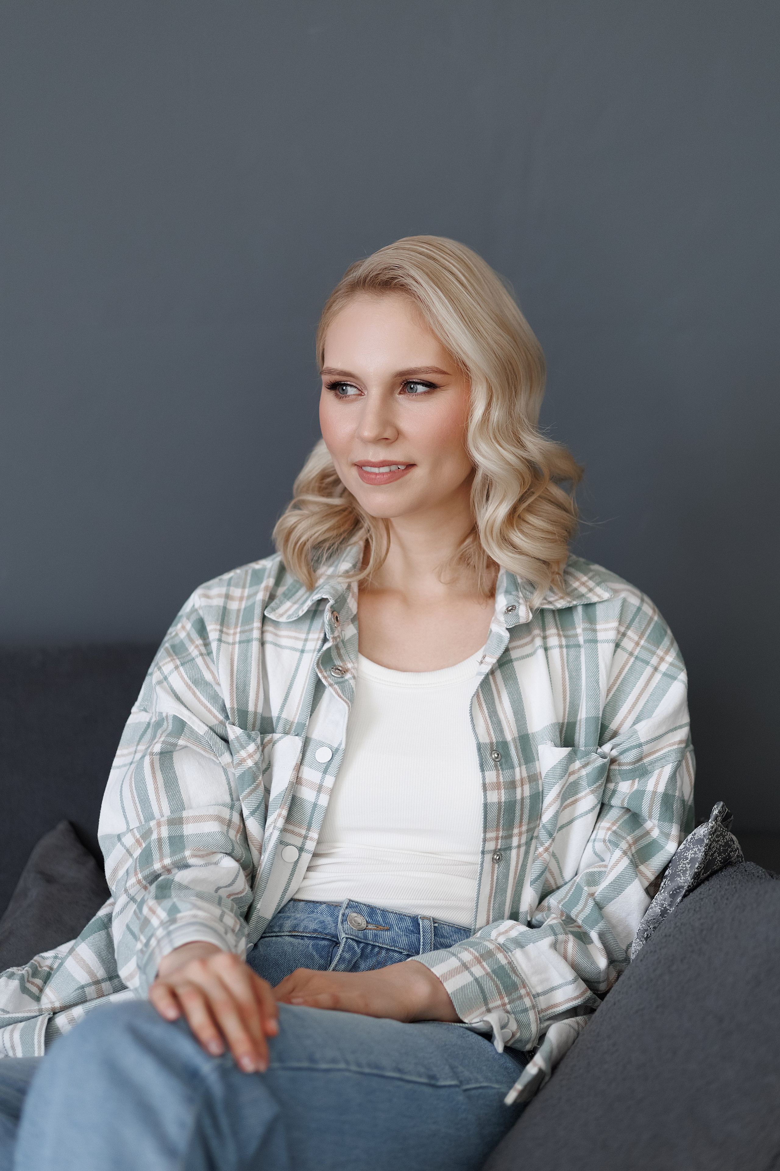 Диана с мамой в студии. Свадебный фотограф в Пскове и Санкт-Петербурге | Анна Голикова