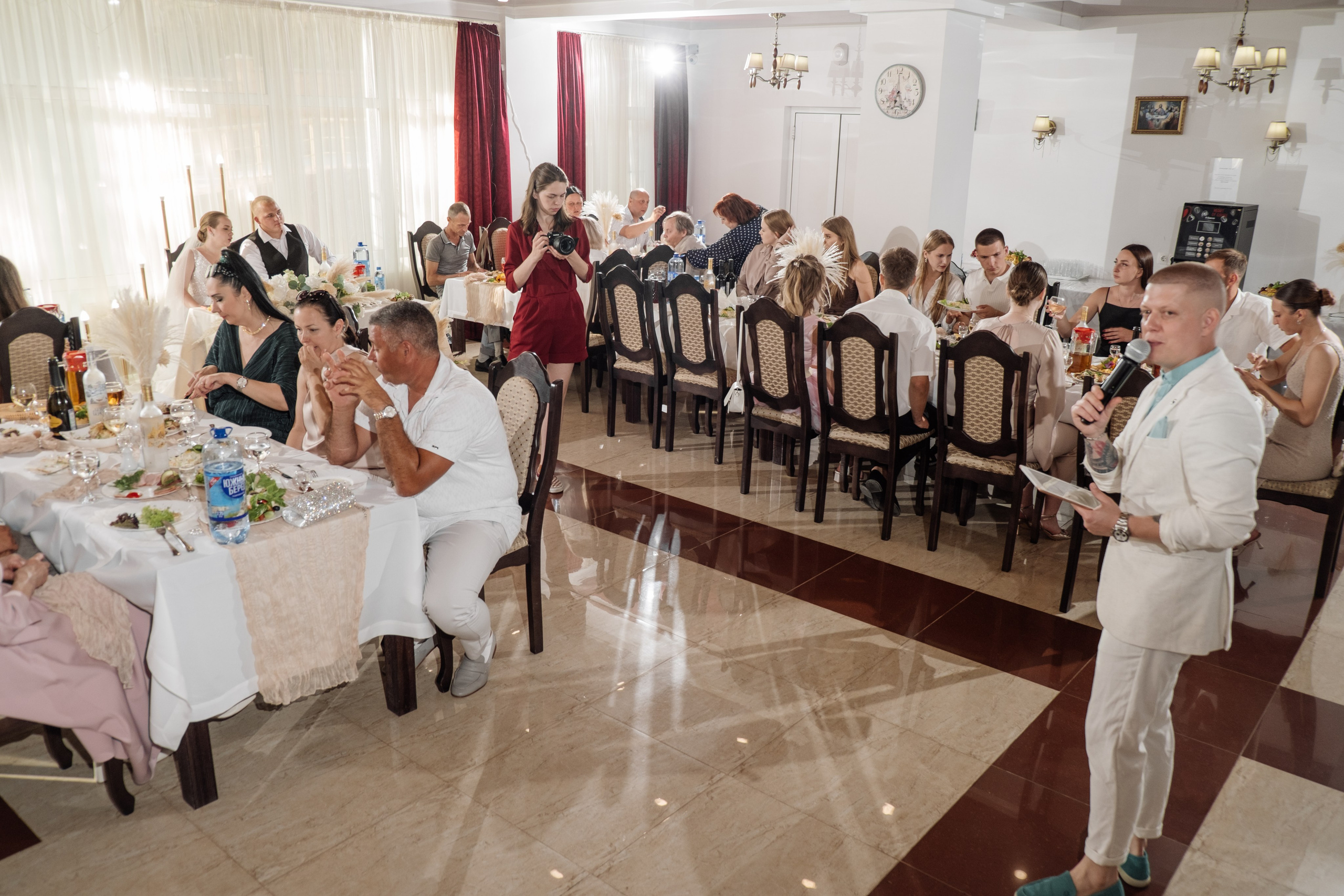 Свадебная фотосессия - выездная регистрация и банкет. Крым. Профессиональная фотосъемка в Крыму. Натуральные эмоции и живые кадры. Забронируйте дату прямо сейчас!