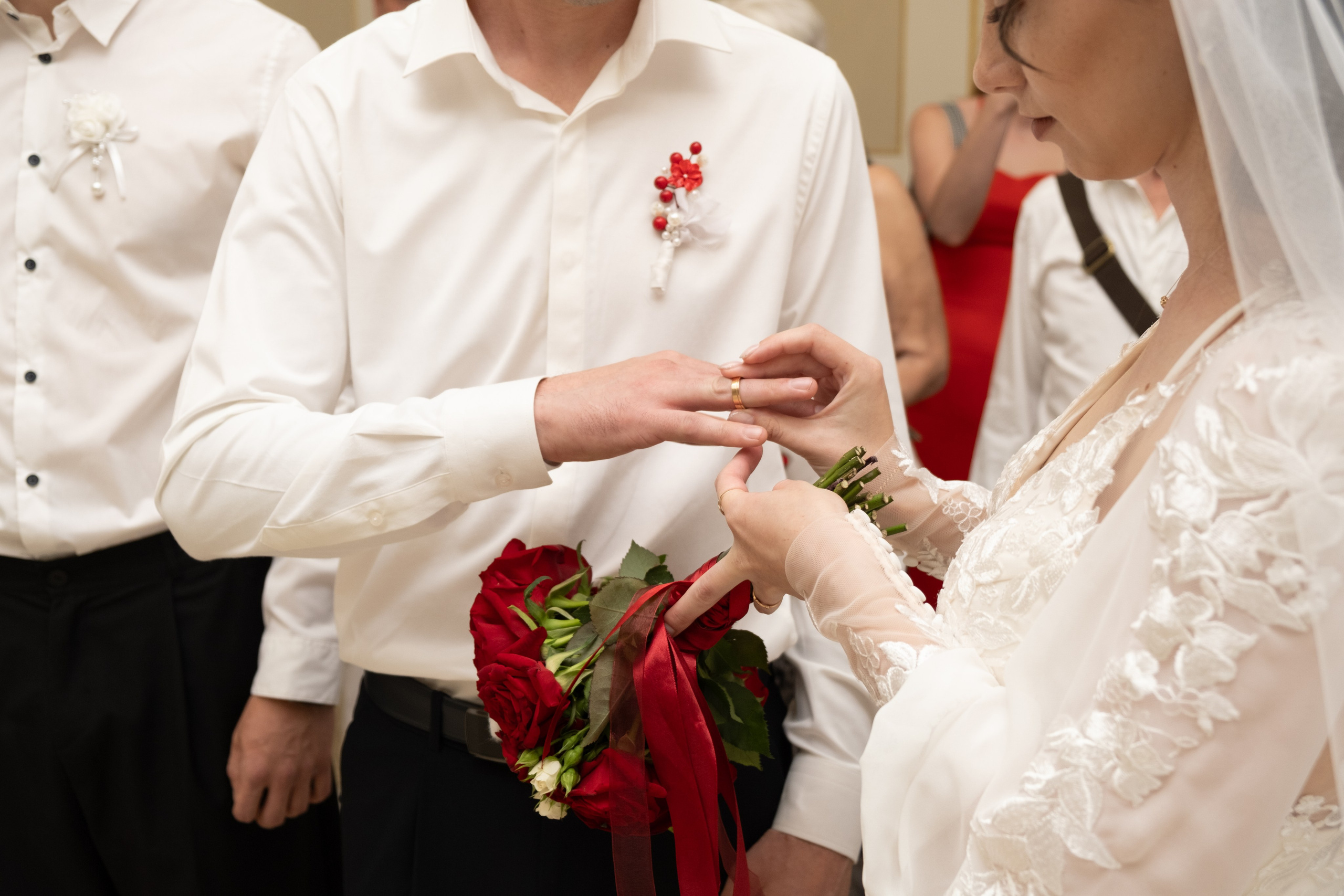 О+Д (ЗАГС, прогулка Центр и Парк Победы, банкет). Профессиональная фотосъемка в Крыму. Натуральные эмоции и живые кадры. Забронируйте дату прямо сейчас!