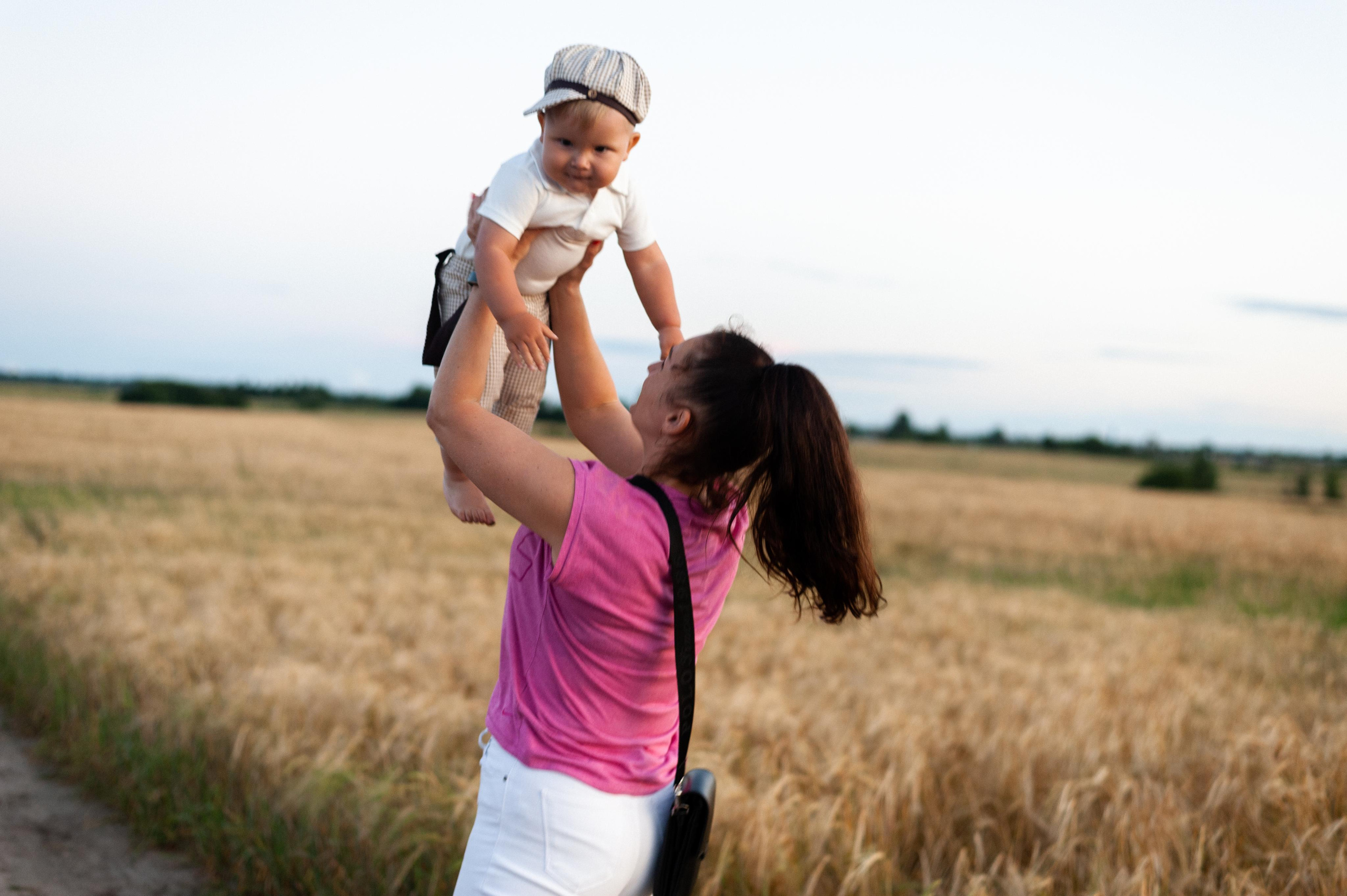 Фотограф новорожденных, беременных и детей до года Татьяна Николаева В