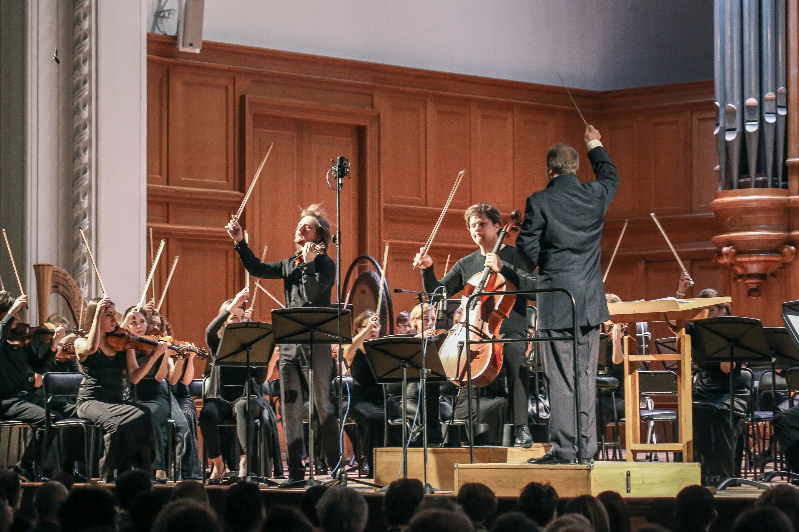 Битва титанов в Московской консерватории. Дарья Письменюк / Darya Leitstern — фотограф, музыкант, журналист, путешественник