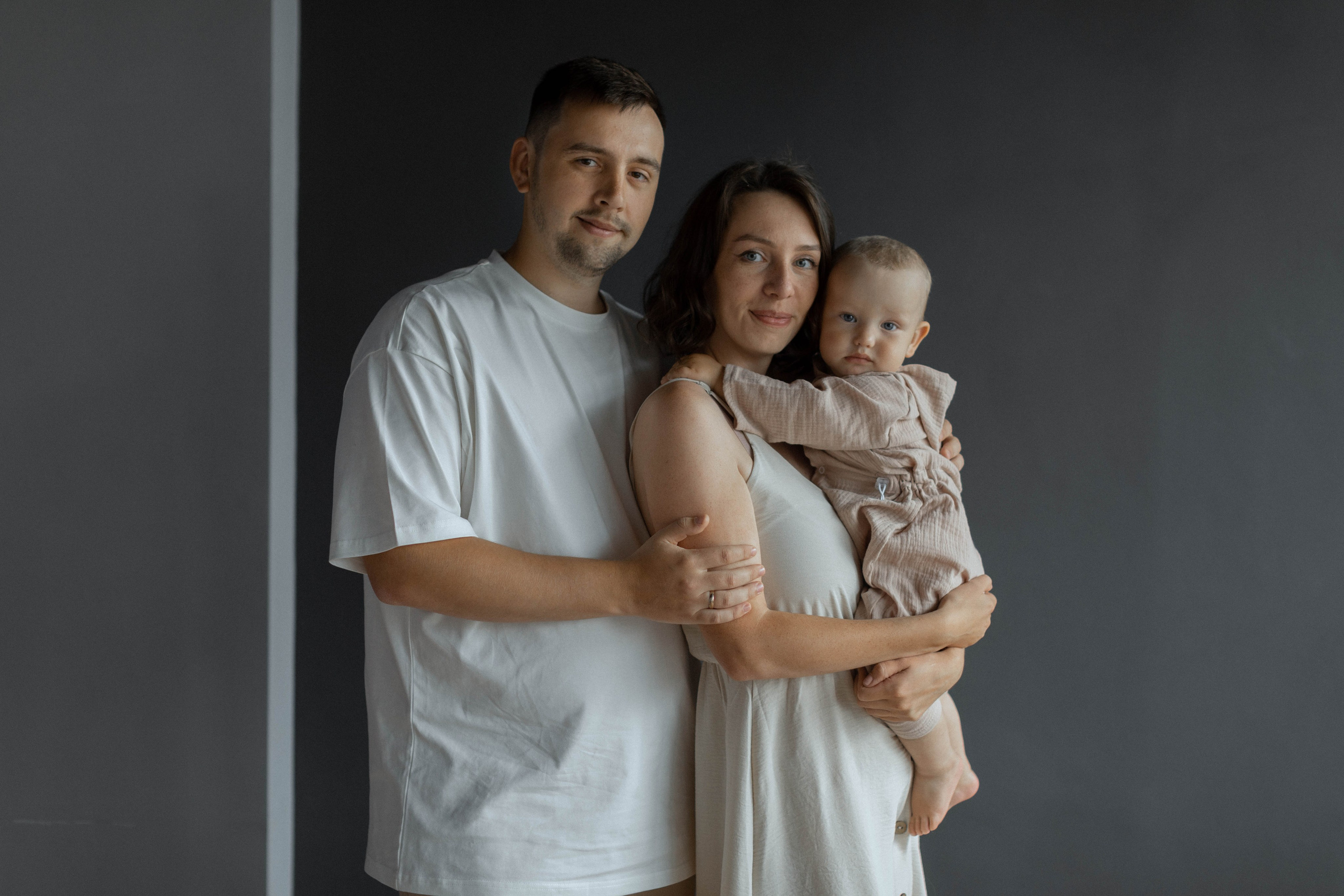 Артем, Виктория и их малыш