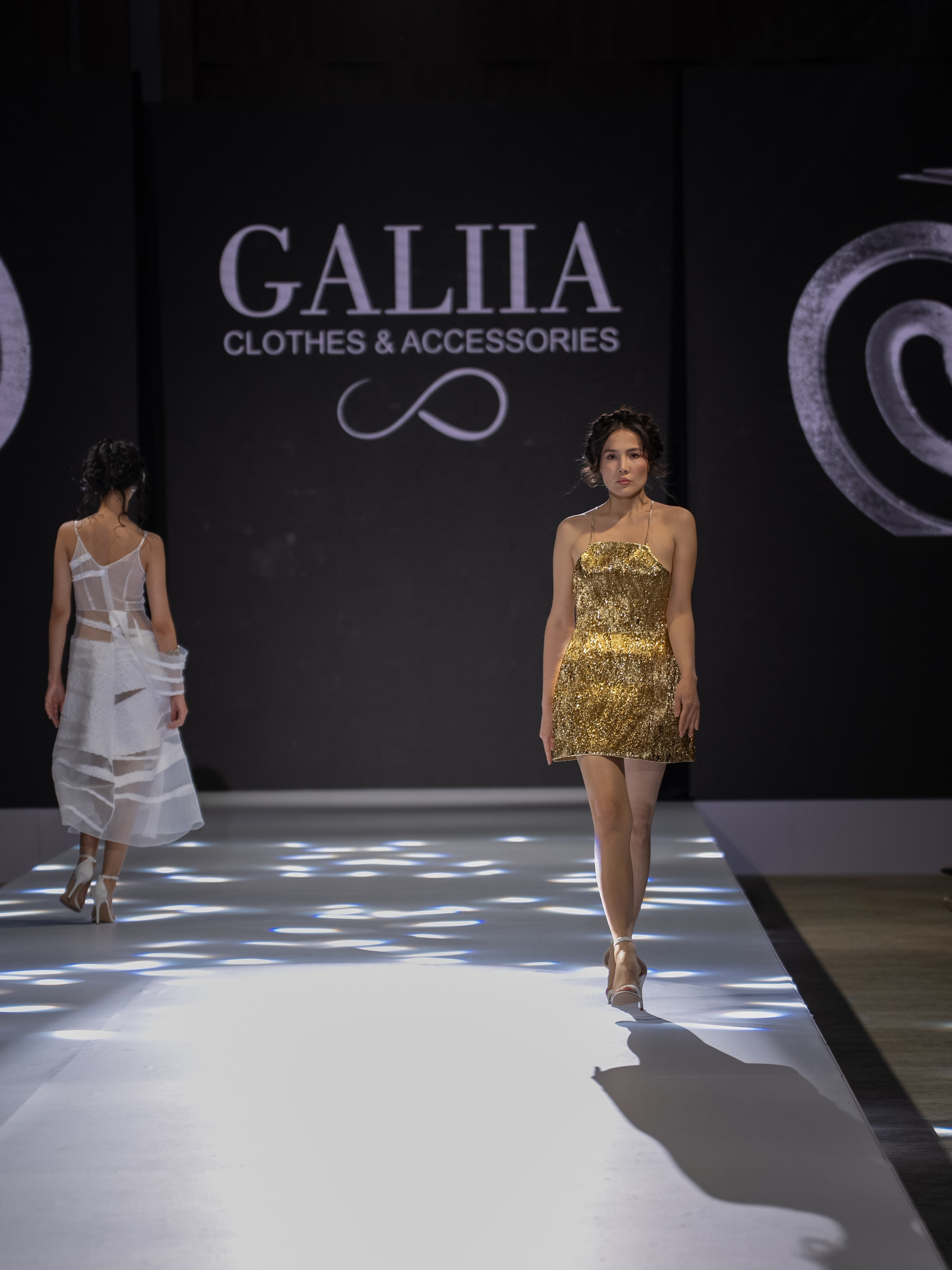 EURASIAN FASHION WEEK Galia. Сайт Алматинского НЮ АРТ, будуар и фэшн фотографа Дениса Карпенко