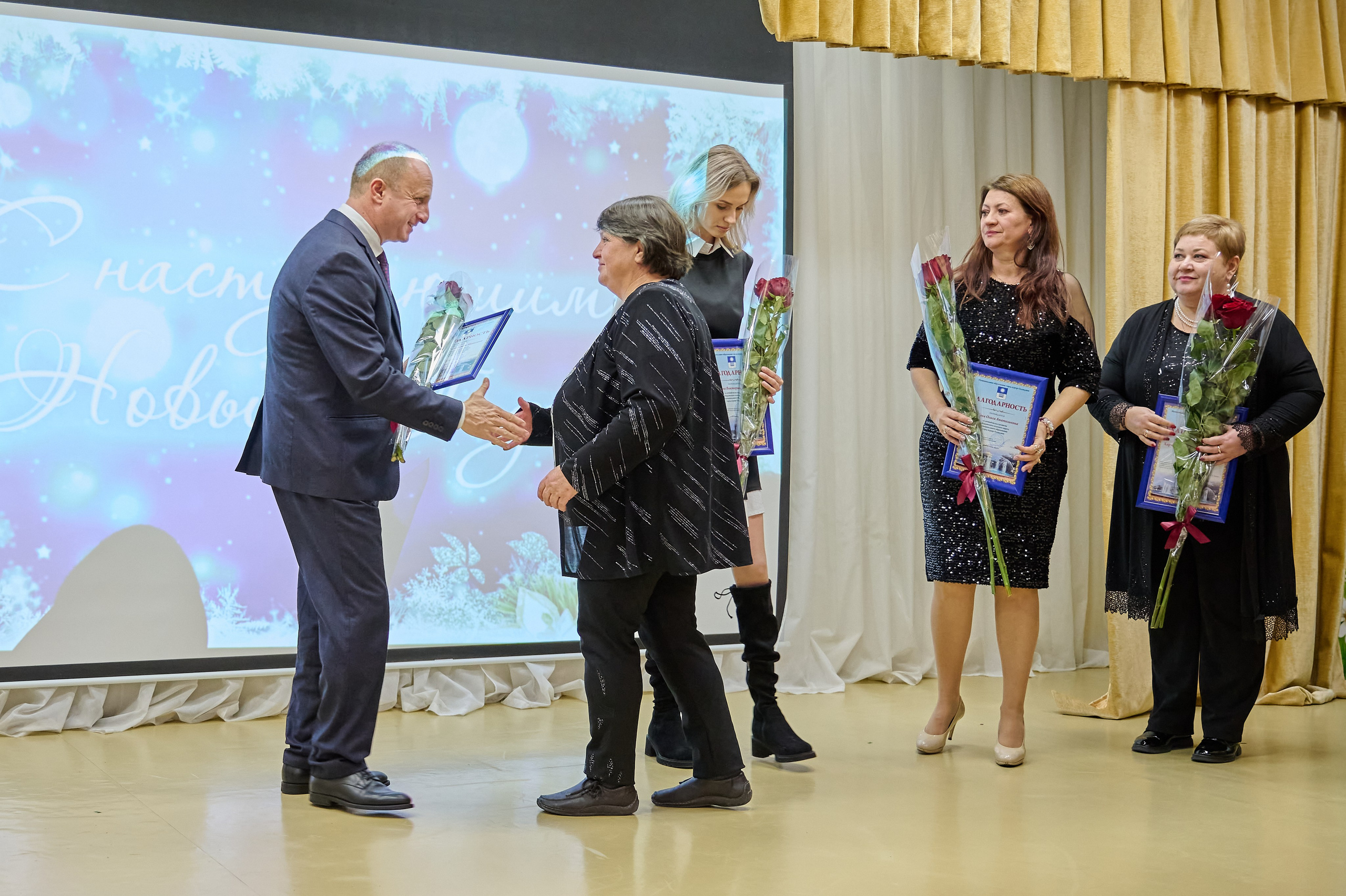 Концерт в ДК с. Виноградное. Жизнь курорта Кабардинка в фотографиях
