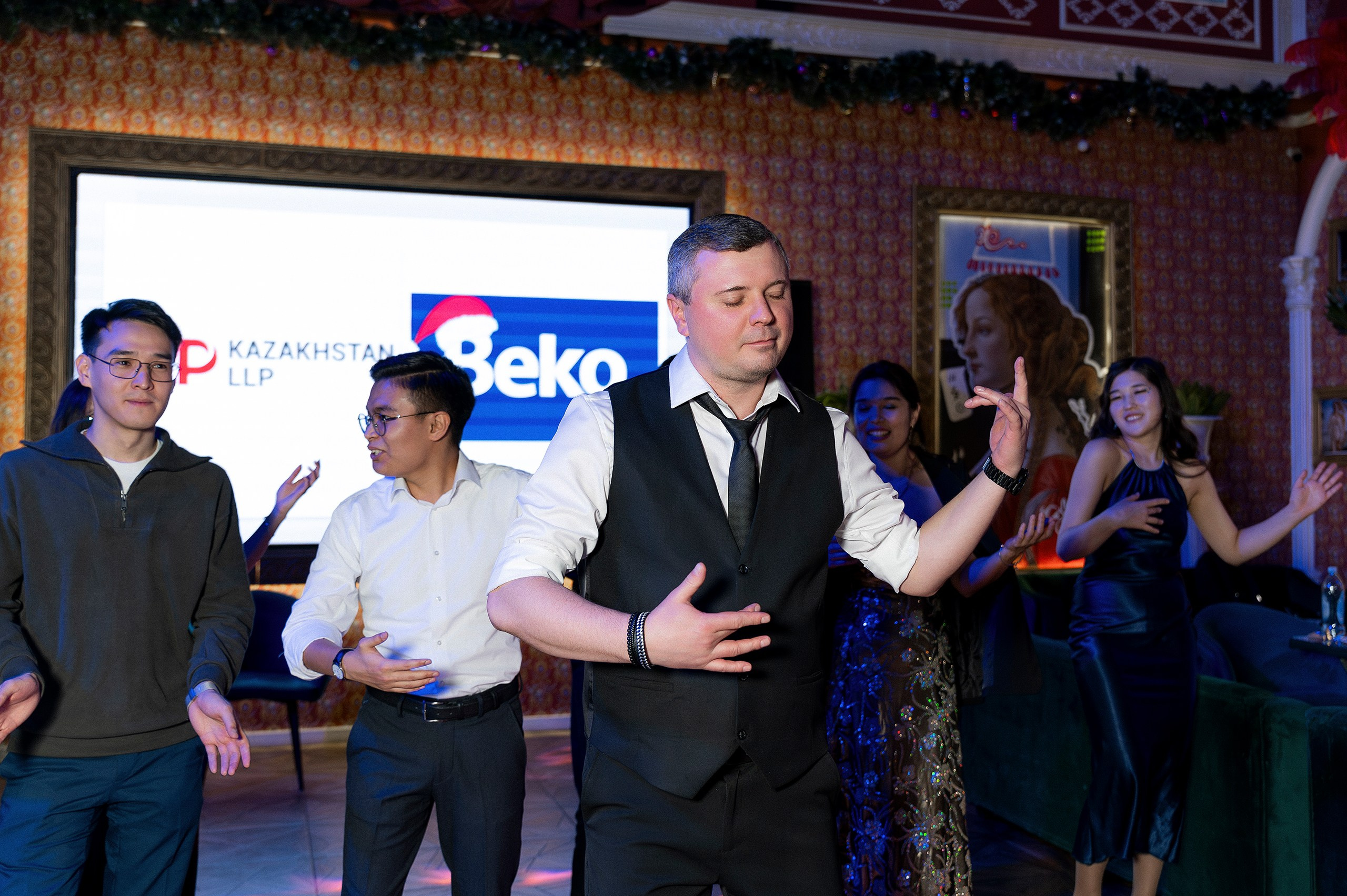 Beko Central Asia — Happy New Year. Фотограф в Алматы — Алексей Коньков | Репортаж, свадьбы, портреты