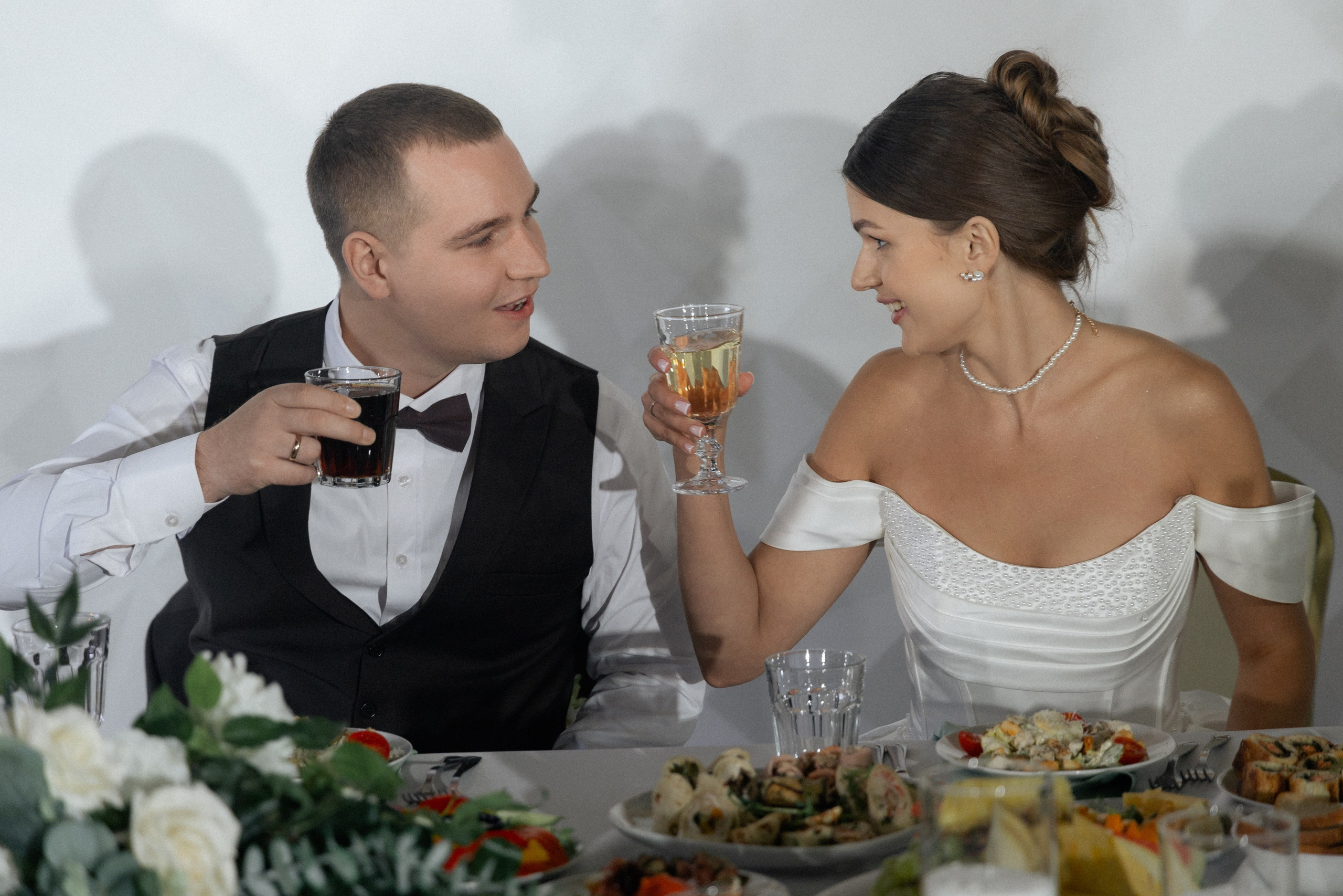 Свадебная фотосессия Анастасии и Игоря в Усадьбе Легенда. Свадебный фотограф в Минске/Беларуси Сергей Спиридонов