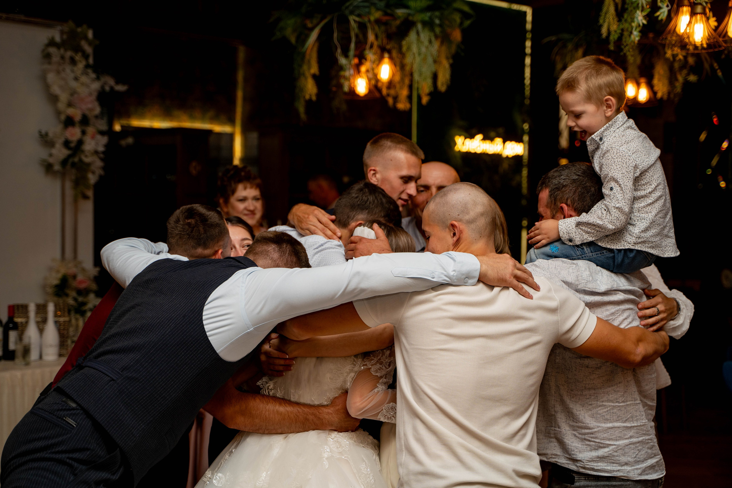 Данил и Анастасия. Видеосьемка, фотосьемка свадеб, юбилеев, утренников в Краснодарском кр