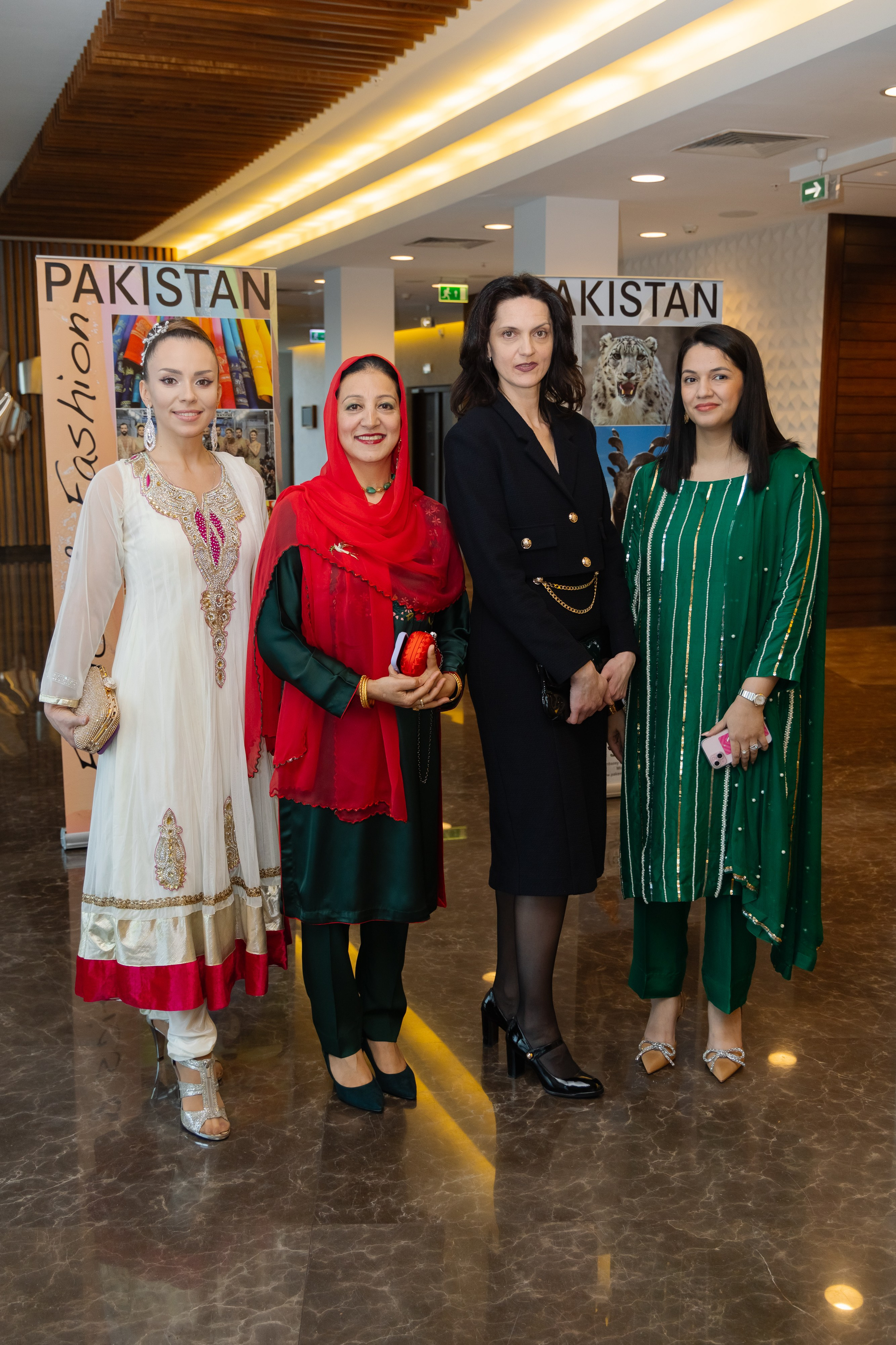 Фотосъемка делегации Пакистана в Беларуси в отеле Марриотт. Свадебный фотограф в Минске/Беларуси Сергей Спиридонов