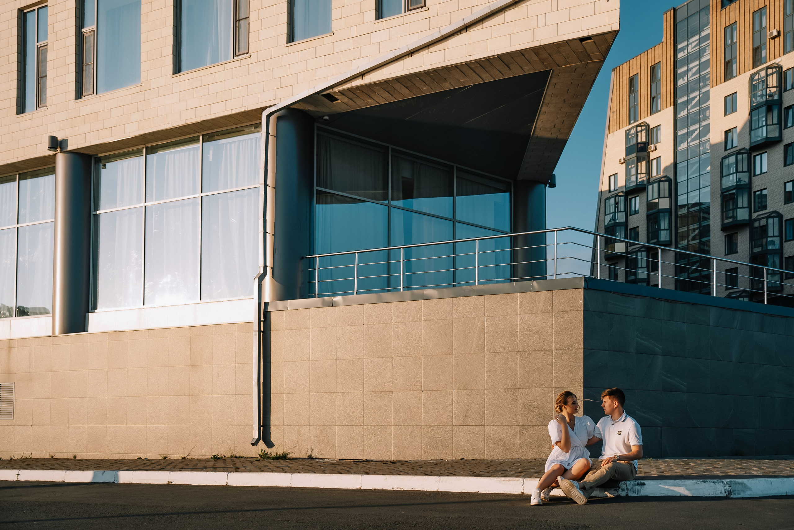 Предсвадебная фотосъемка набережная Архангельск. Свадебный фотограф в Архангельске и Северодвинске