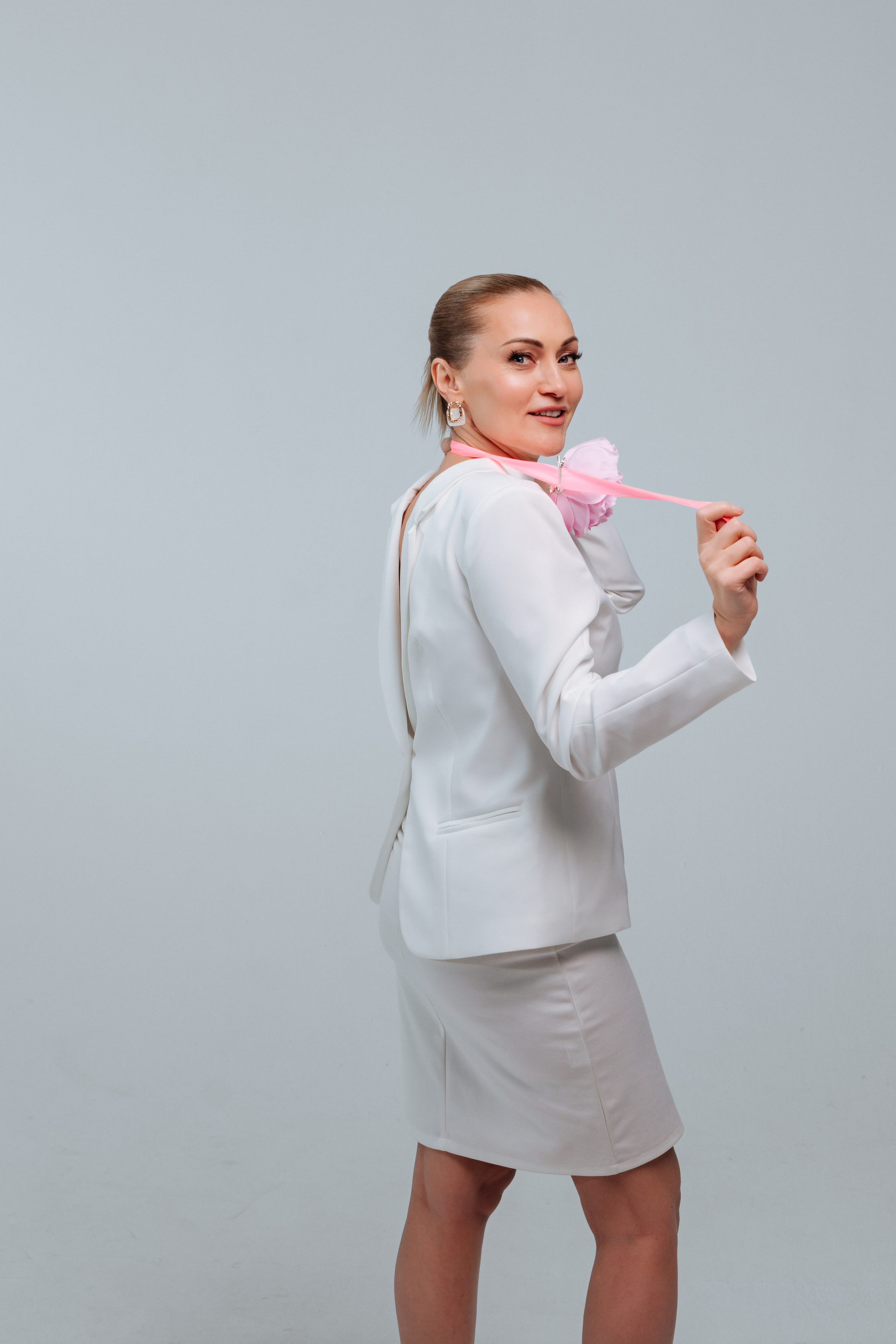 Фотосессия Superwoman. Весна 2024. Портретный фотограф в Санкт-Петербурге Дмитриева Наталия