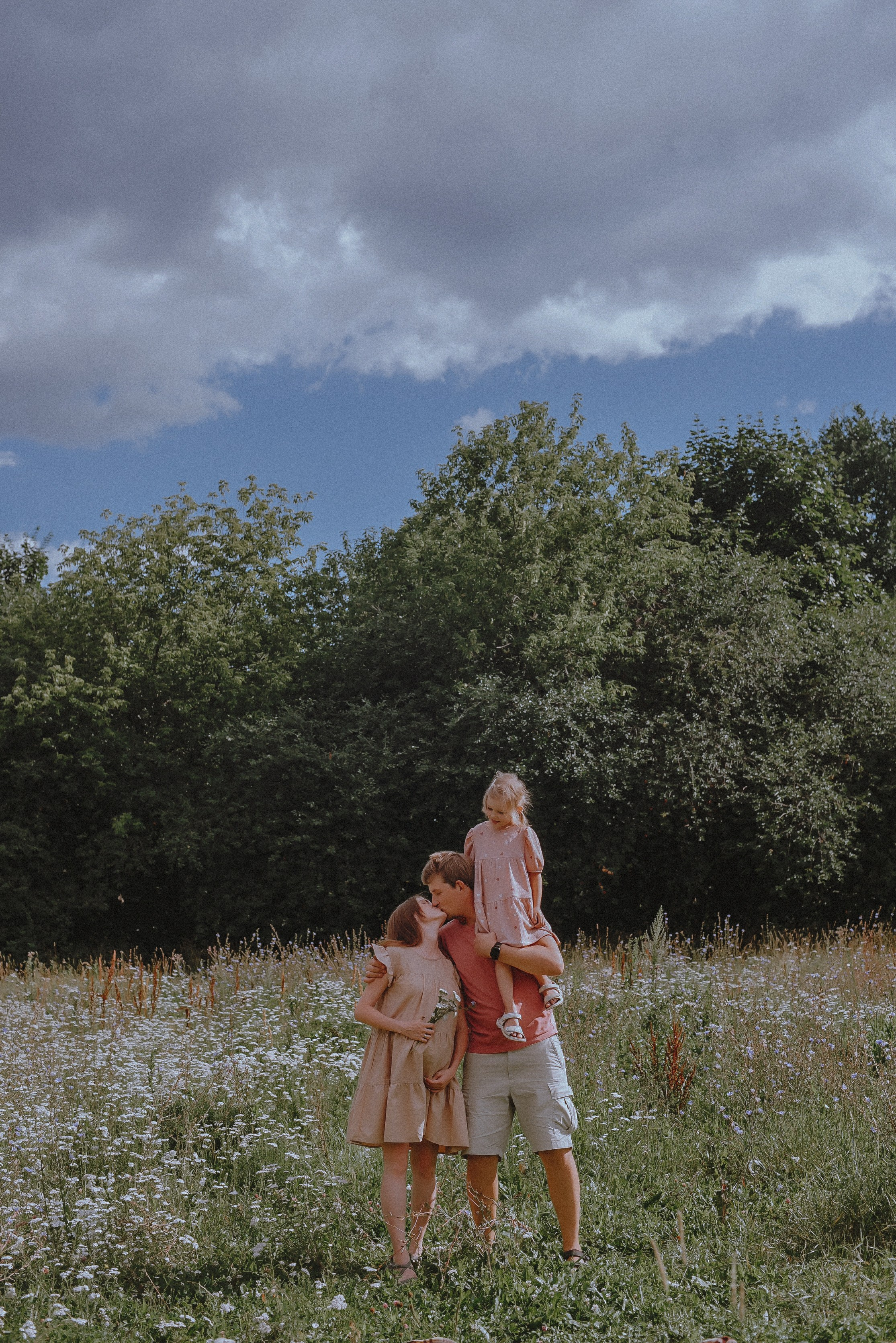 1+1=4. Свадебный и семейный фотограф в Москве Сажина Кристина КиМ. Свадебный оператор в Москве Сажин Максим