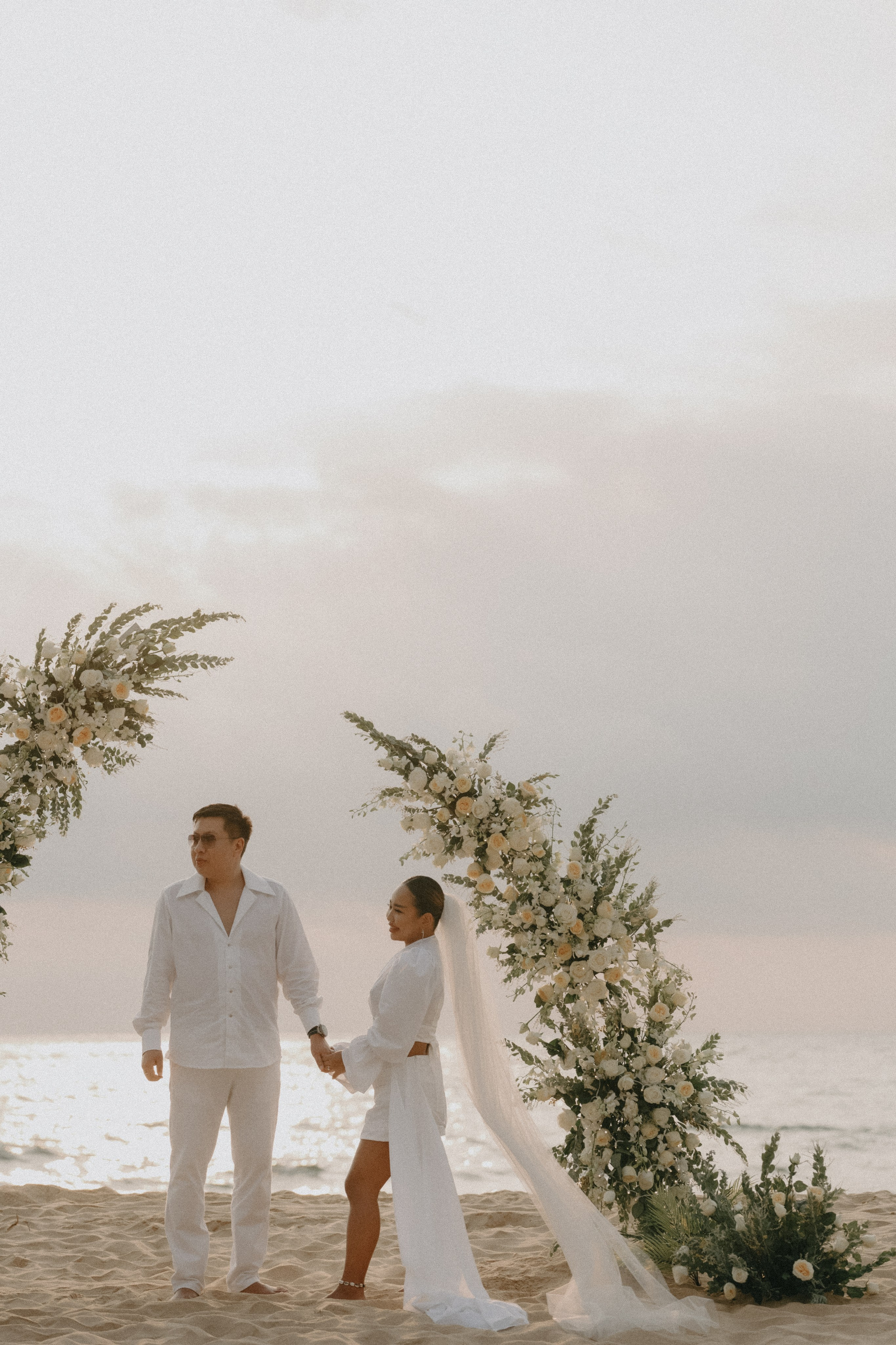 Руслан & Ирина. La Marée wedding agency Свадебное агентство на Фукуоке, Вьетнам — организация свадеб, декор, координация и помощь парам для идеального дня