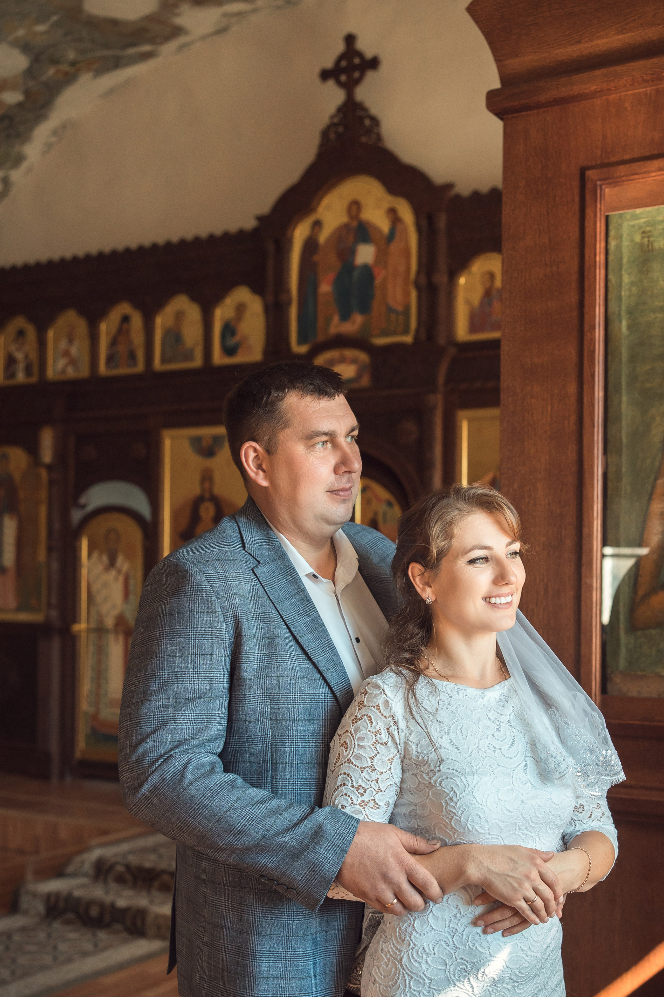 Анастасия и Сергей. Церковь Усекновения главы Иоанна Предтечи при Архиерейском доме. Семейный фотограф в Рязани и Рязанской области