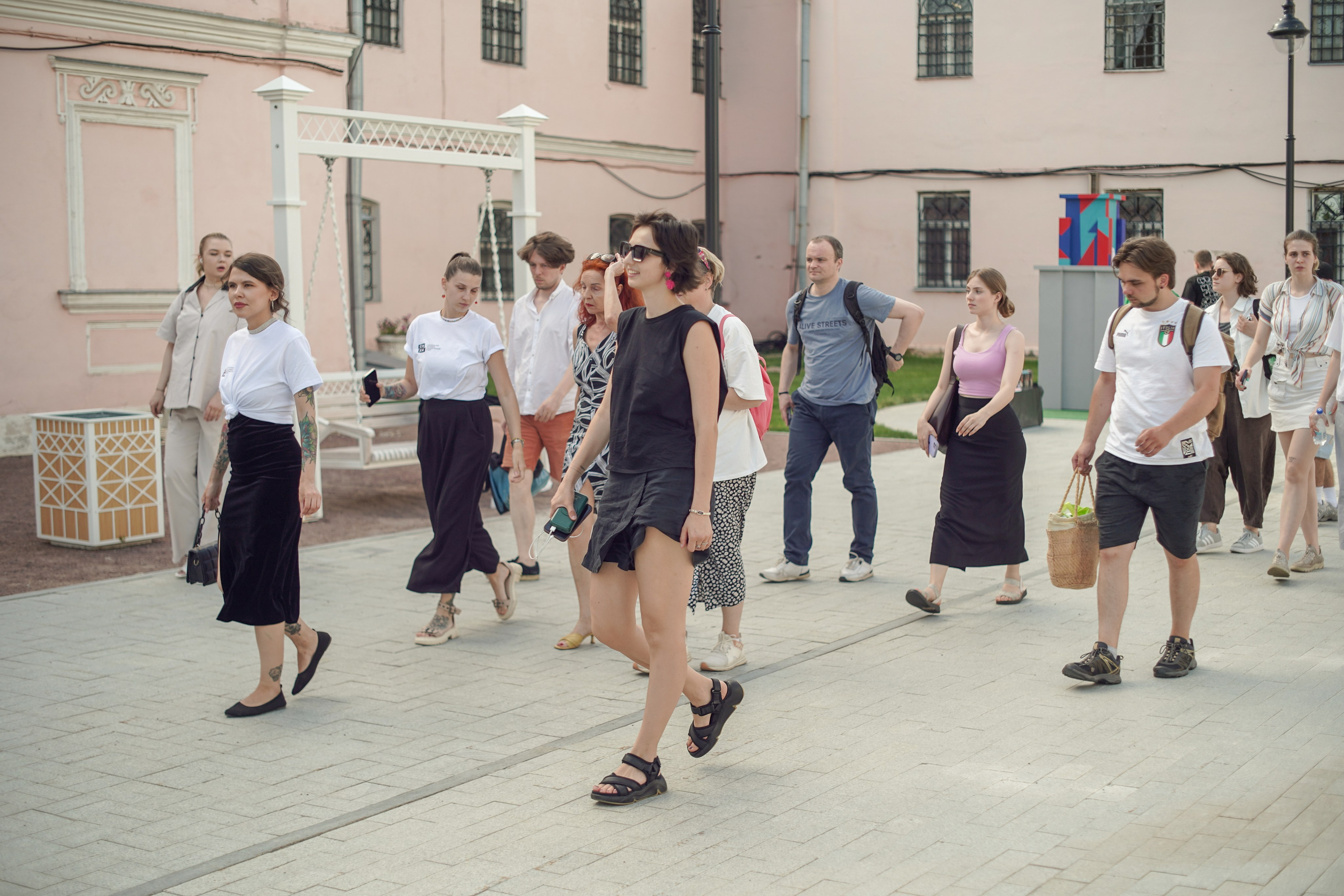 БИЕННАЛЕ ВИЗУАЛЬНЫХ ИСКУССТВ. ZAGLADIN Bureau