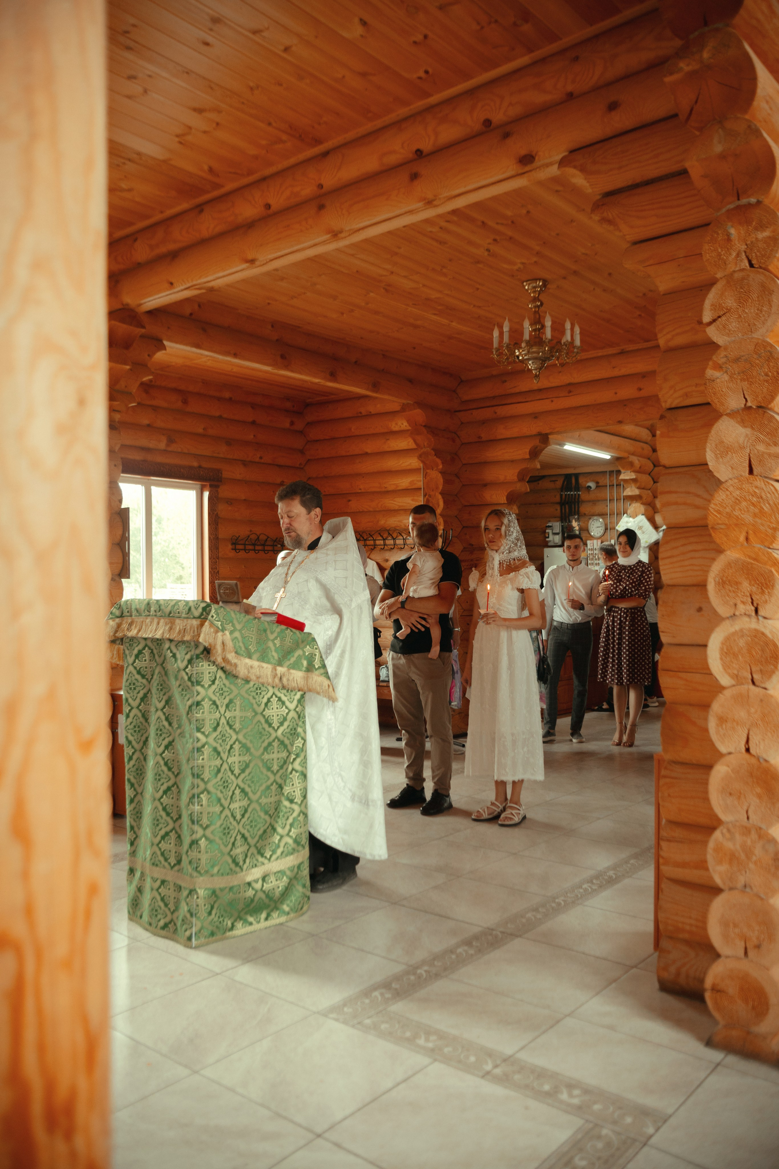 Крещение Александра Храм блаженной Матроны Московской. Фотограф новорожденных Оренбург Оксана Трофимова