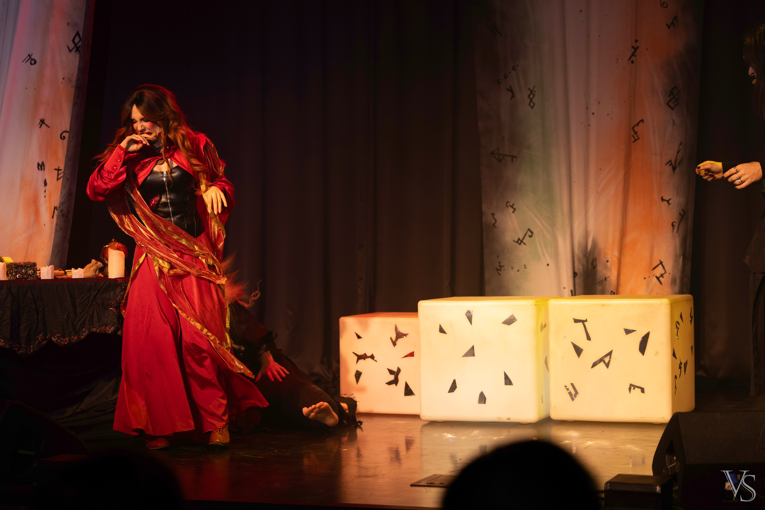 Книга стихий 25.01. Фотограф Виктор Степанов