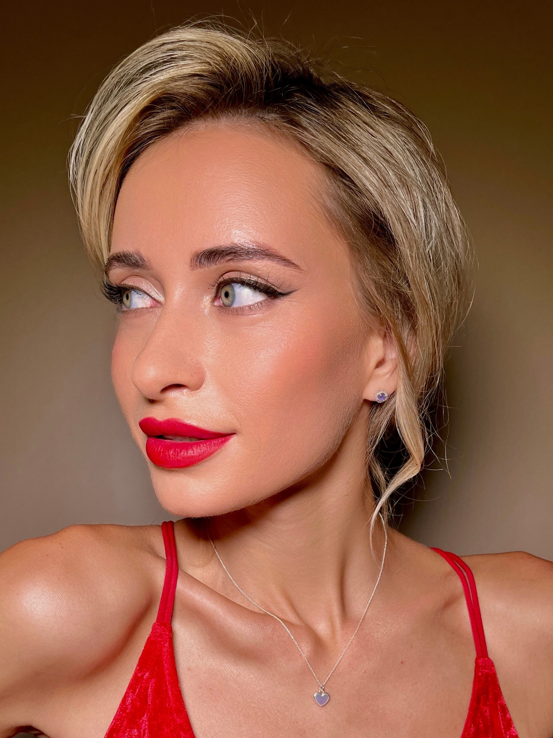 МАКИЯЖ И УКЛАДКИ. Студия «Религия Красоты», метро Яхромская