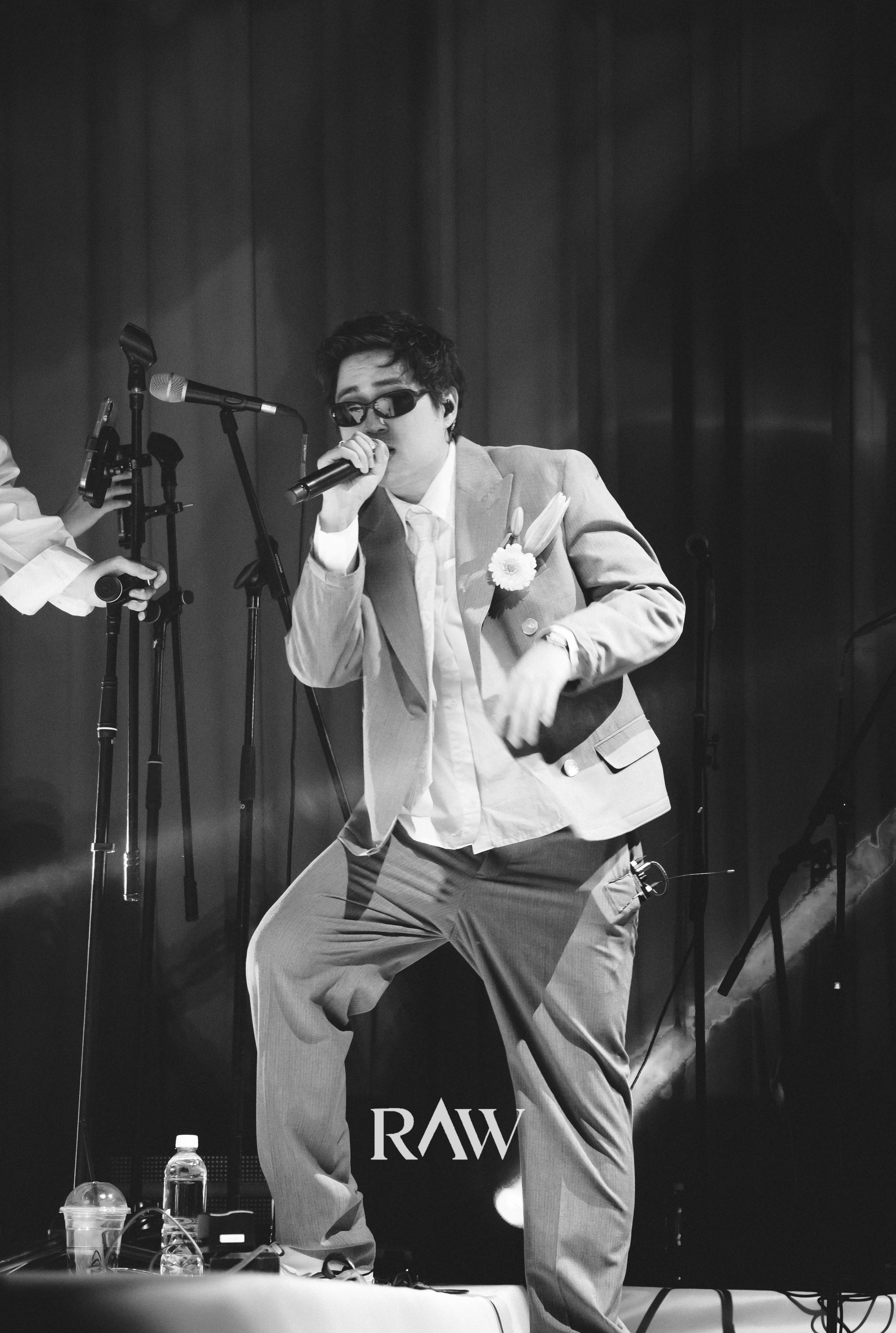 M'Dee Solo Concert. Maksiimiliano Raw фотограф Алматы