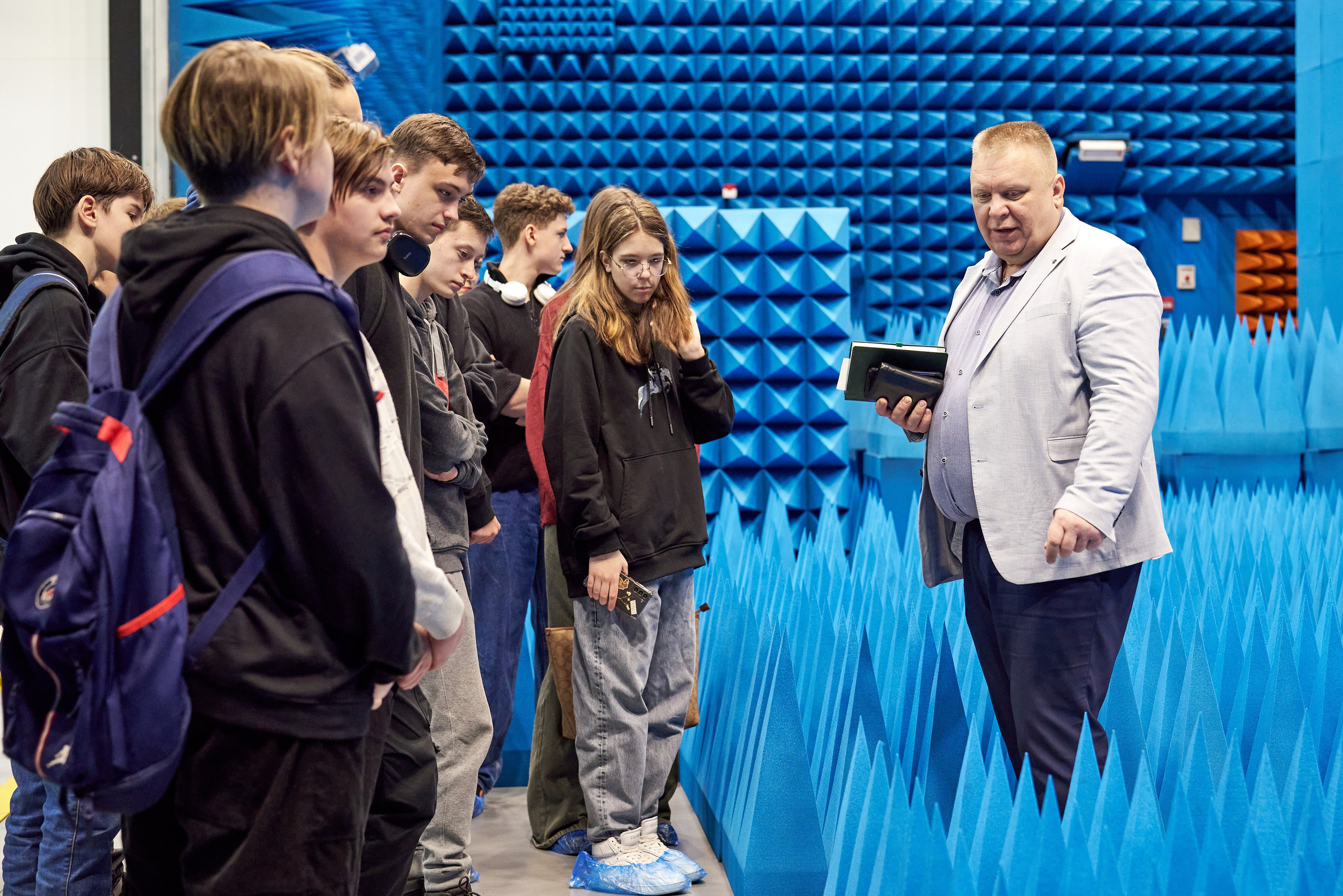 Экскурсия в «Газпром Космические системы». Фотограф Щёлково