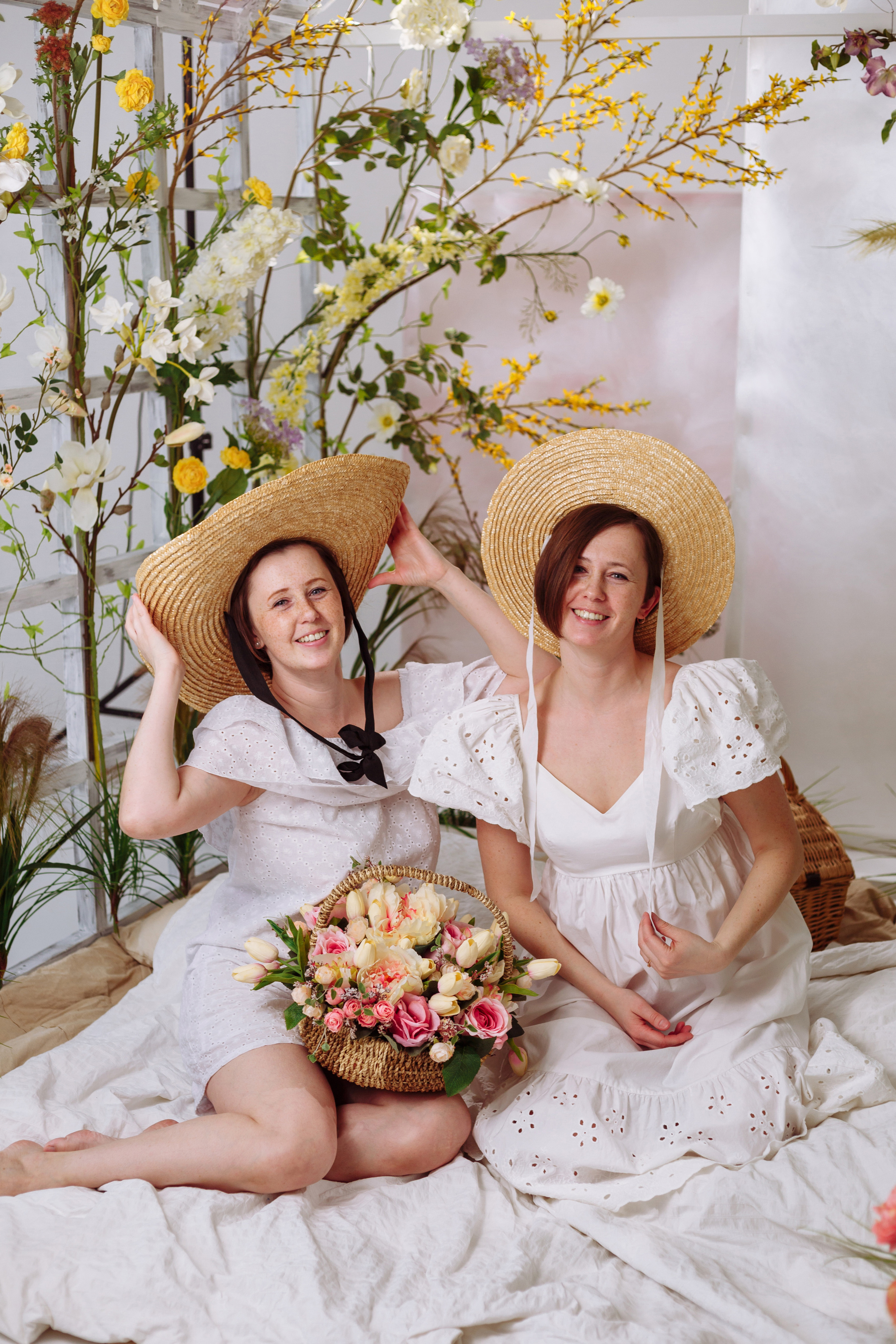 Люба и Катя (фотодень «Весна»). Фотограф новорожденных Тверь Диана Муляева