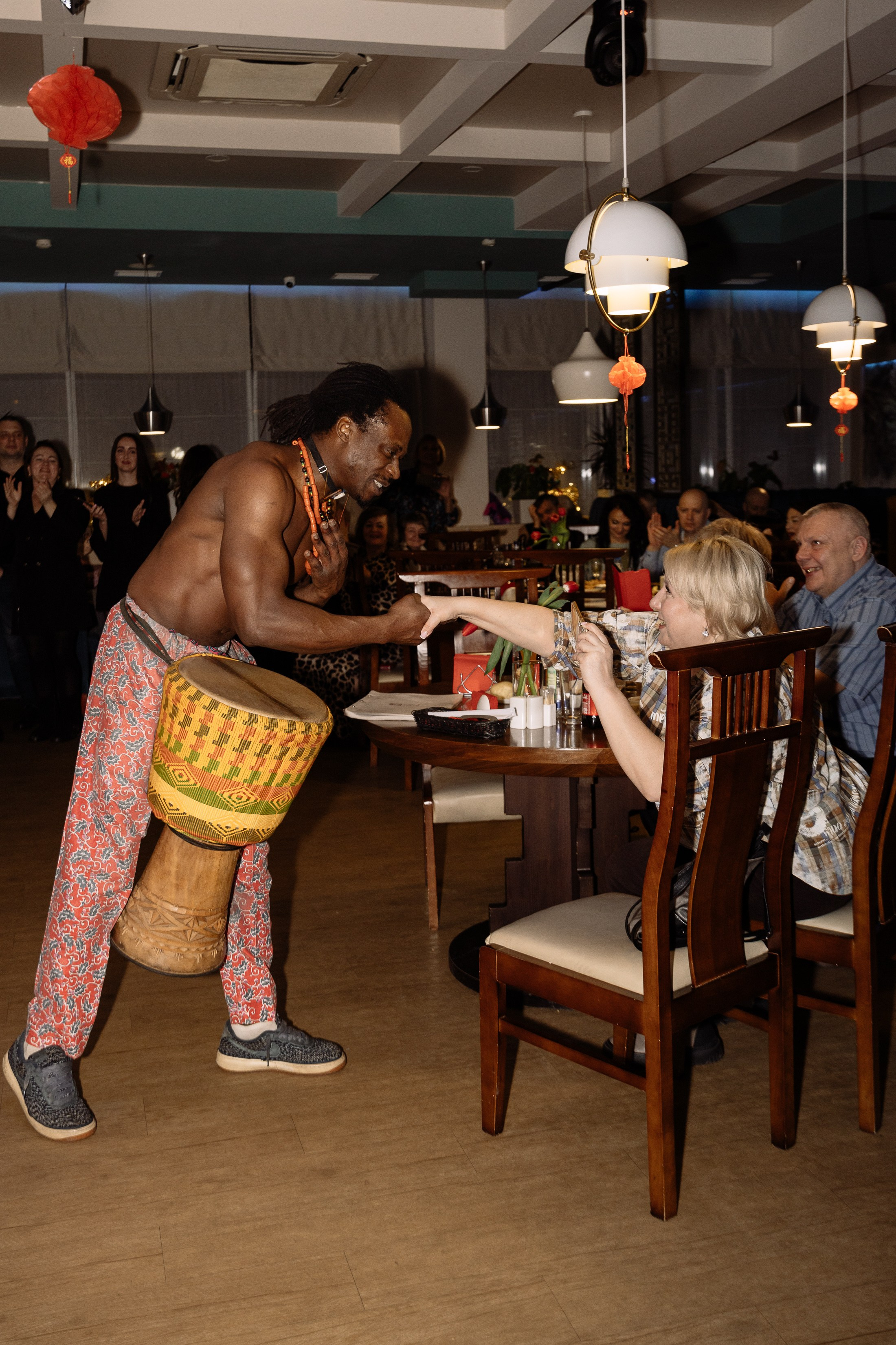 Вечеринка в кафе Sinlun. Фотограф Юлия Мальцева