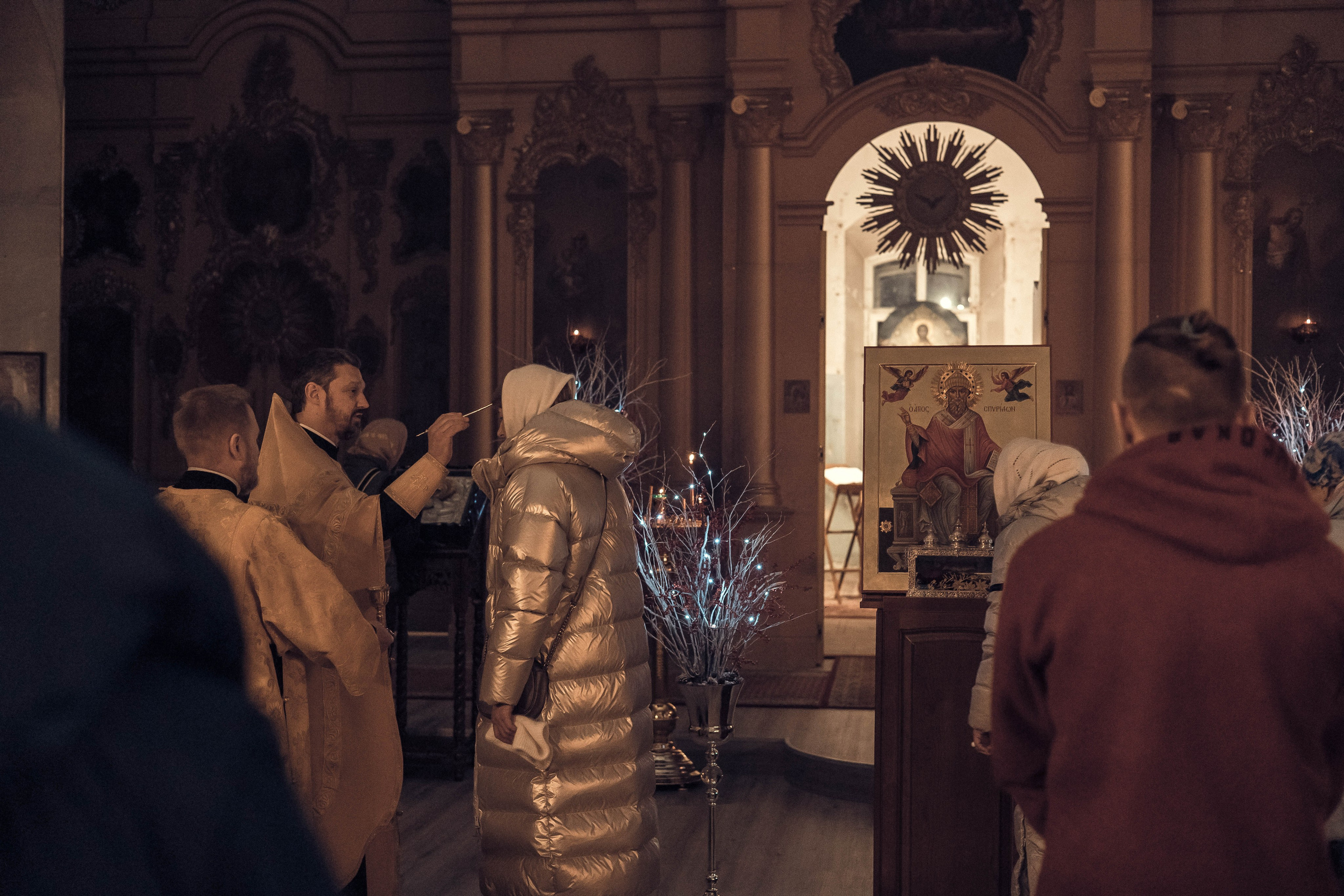 Храм Воскресения Словущего в Барашах.Всенощное накануне дня памяти Спиридона Тримифунтского. Артеменкова Анна Фотограф