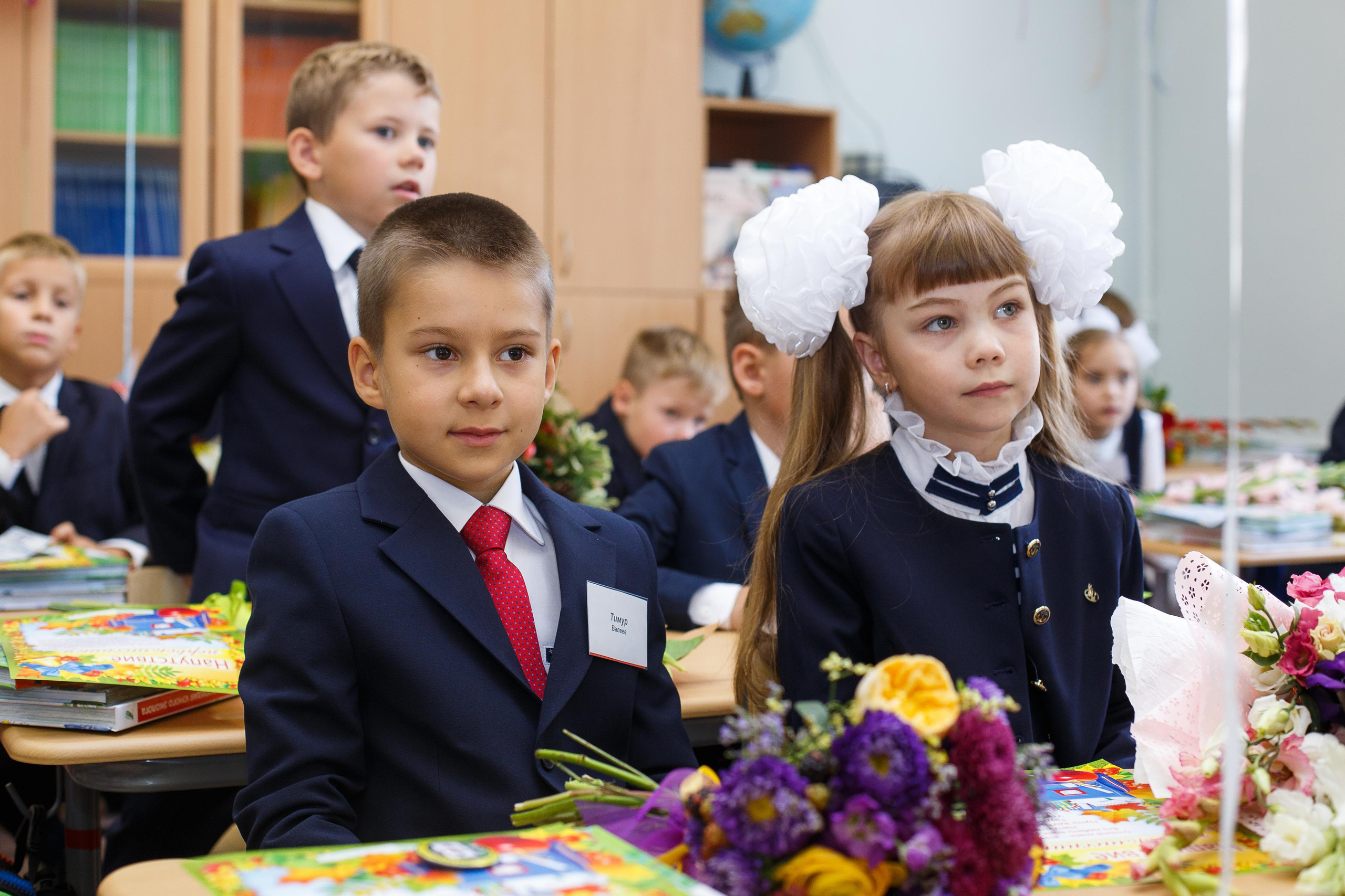 1 сентября в 631 гимназии. Фотограф в Санкт-Петербурге Закута Ольга