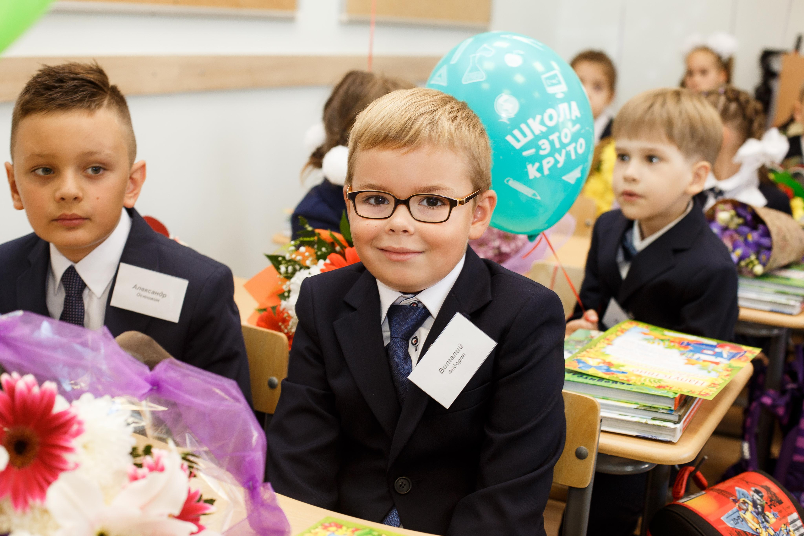 1 сентября в 631 гимназии. Фотограф в Санкт-Петербурге Закута Ольга