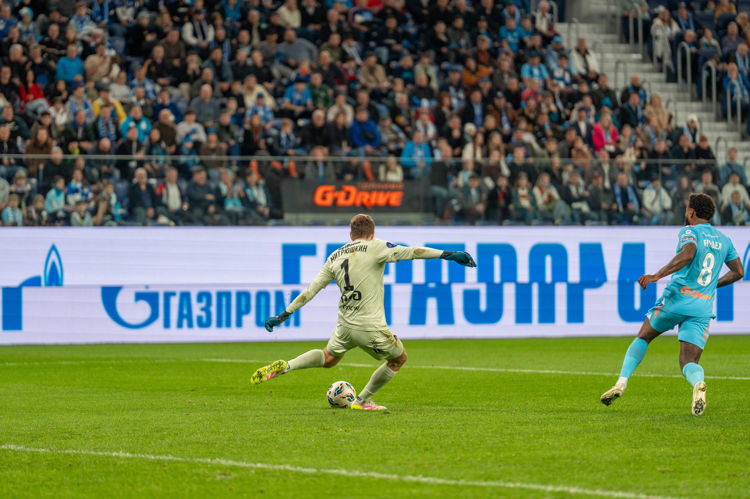 Зенит — Локомотив: фотогалерея 14-го тура РПЛ на Газпром Арене | Антон Гауф. Спортивный фотограф в Санкт-Петербурге | Антон Гауф