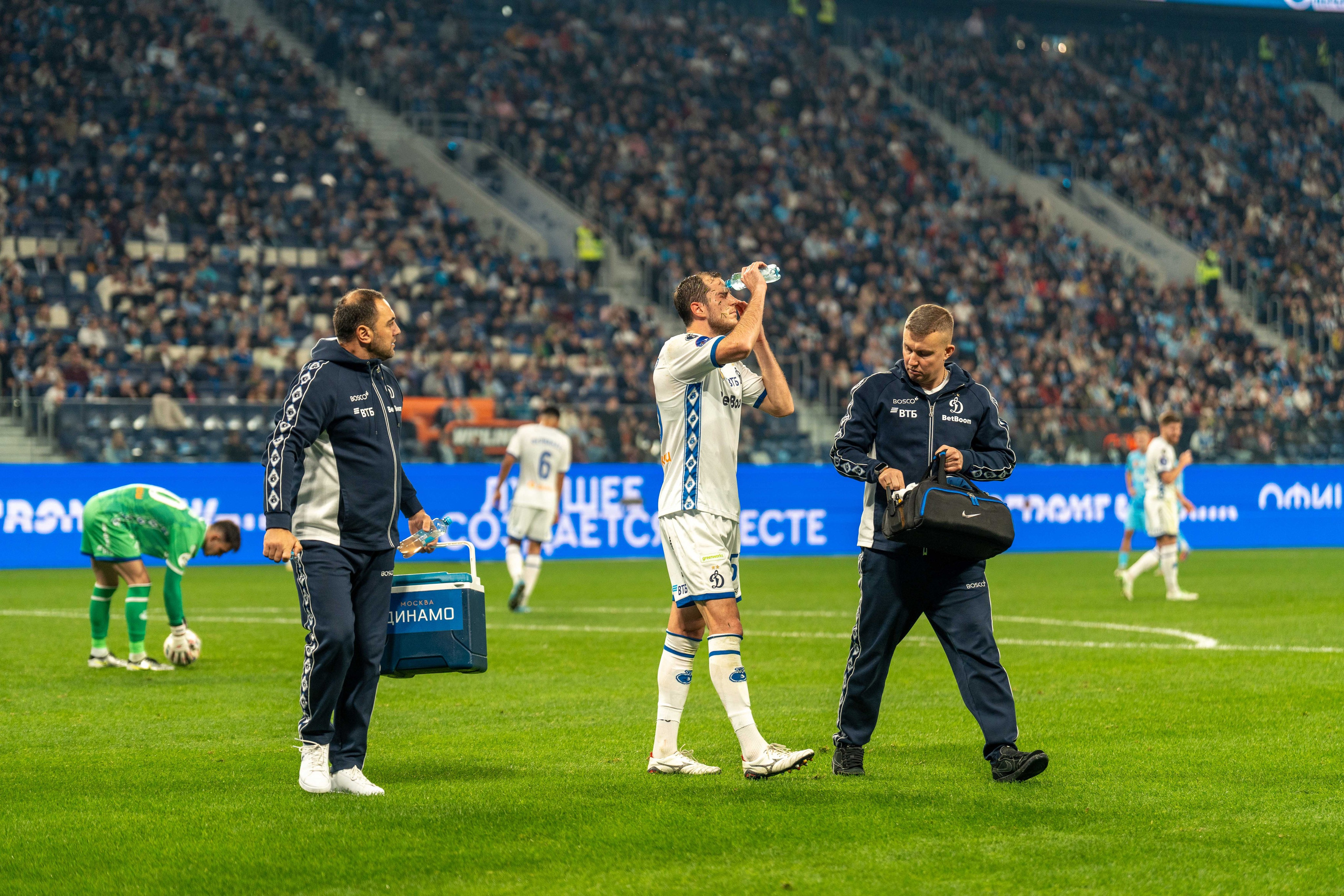 Зенит — Динамо (Москва): фотогалерея РПЛ, 13 тур на Газпром Арене | Антон Гауф. Спортивный фотограф в Санкт-Петербурге | Антон Гауф