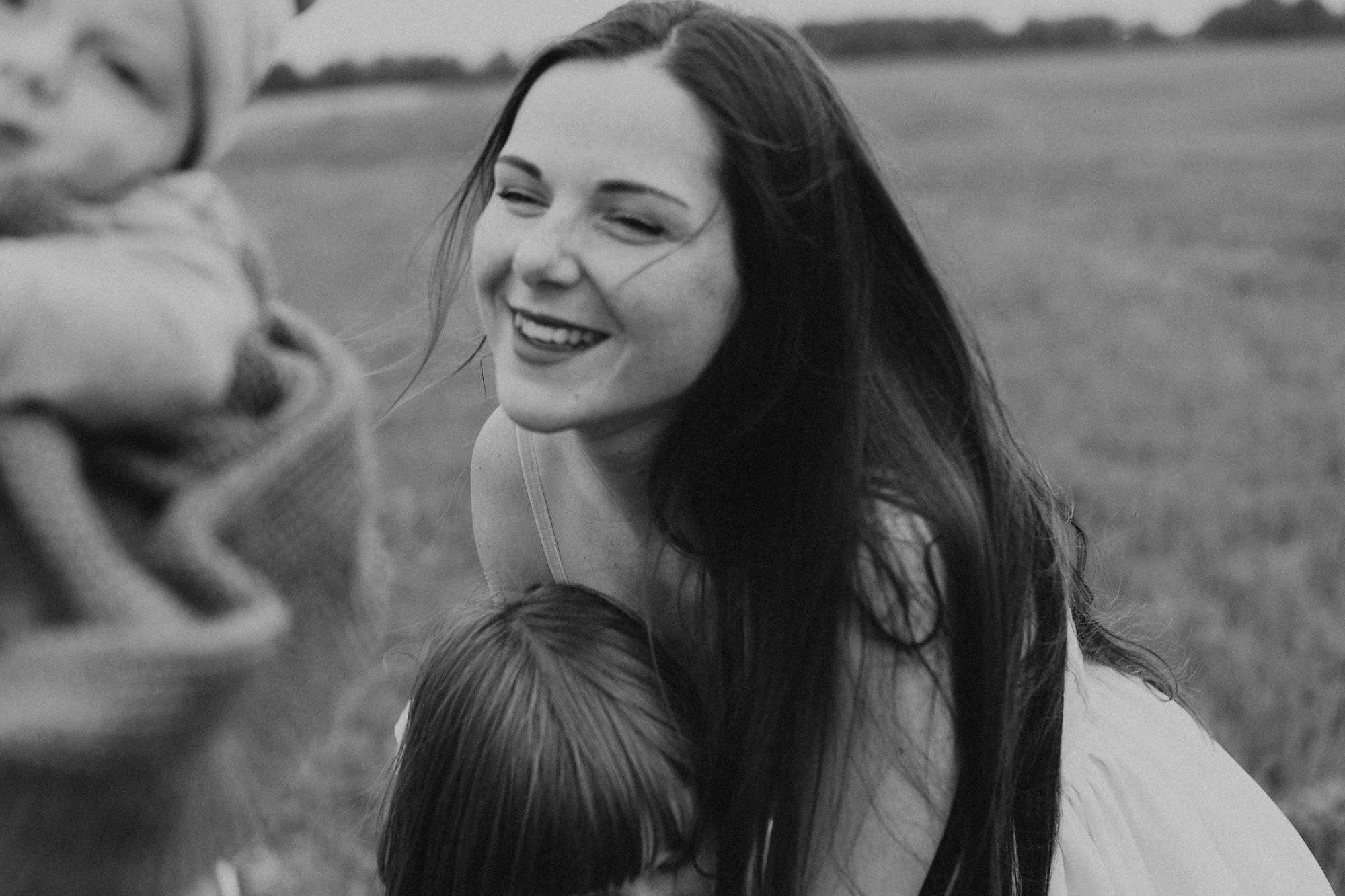 Семейная фотосессия в поле. Семейный фотограф Маша Тимофеева | Москва