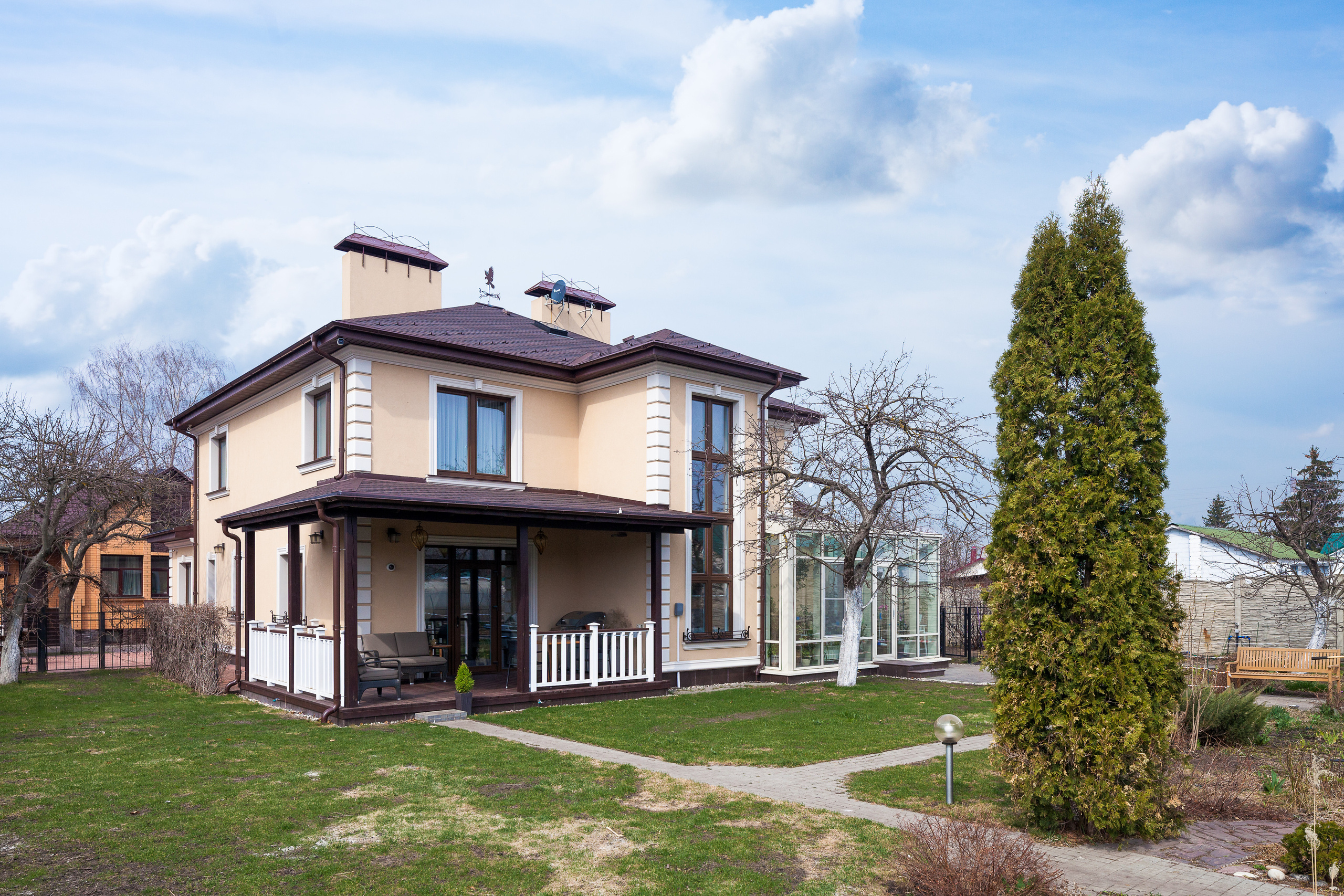 A сouple and Franc. Interior designer Nataliia Iksanova