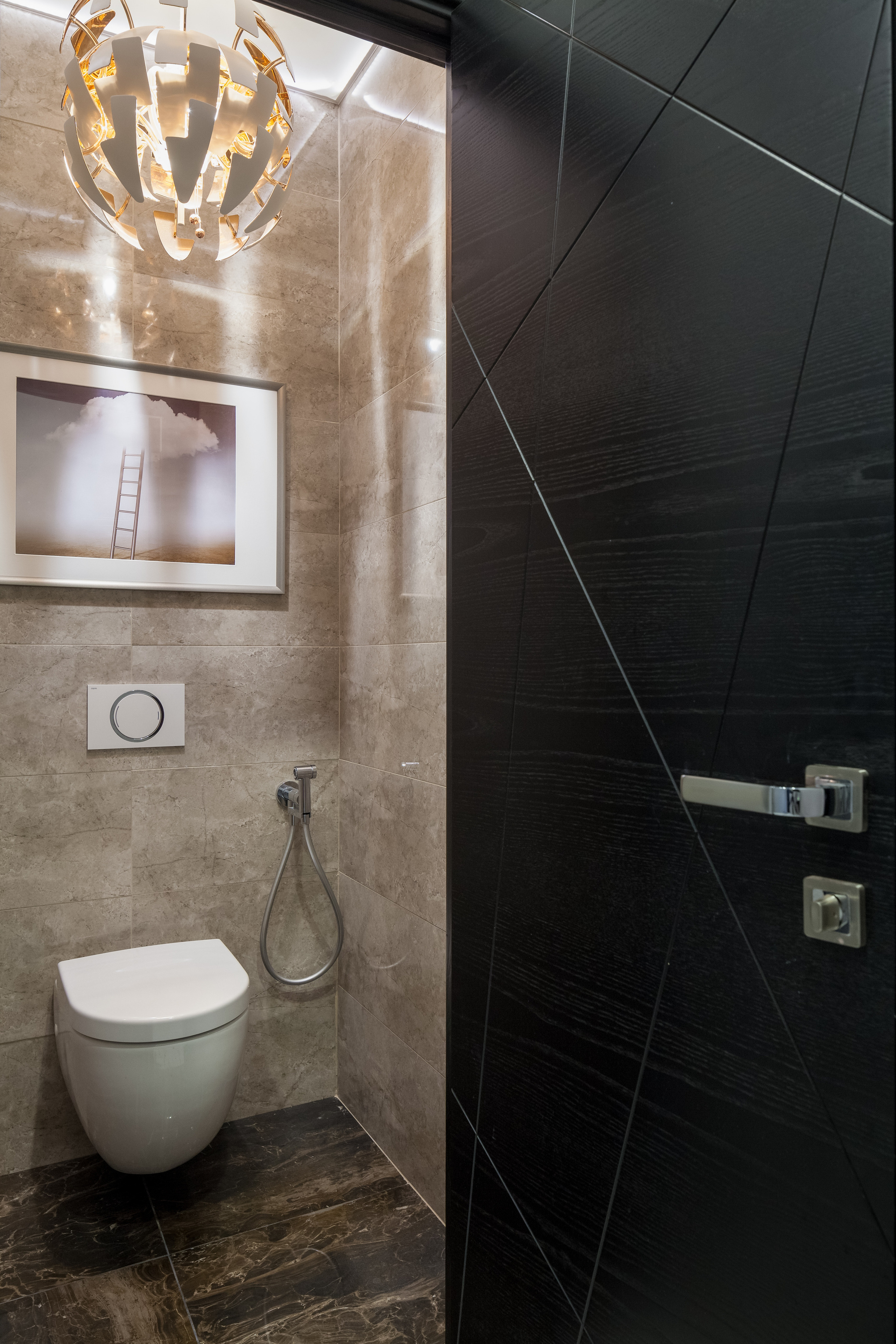 В отражении. Interior designer Nataliia Iksanova