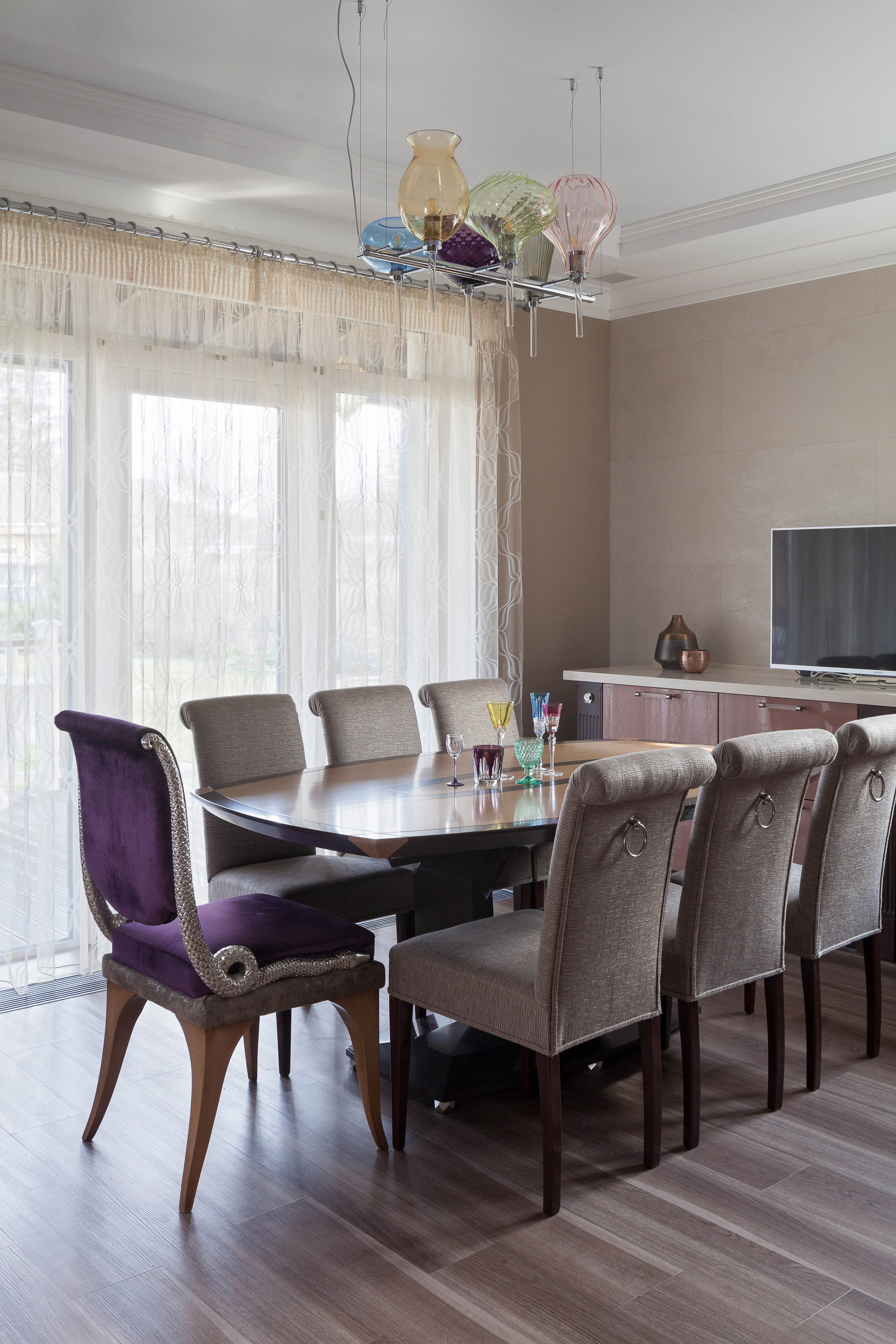 A сouple and Franc. Interior designer Nataliia Iksanova