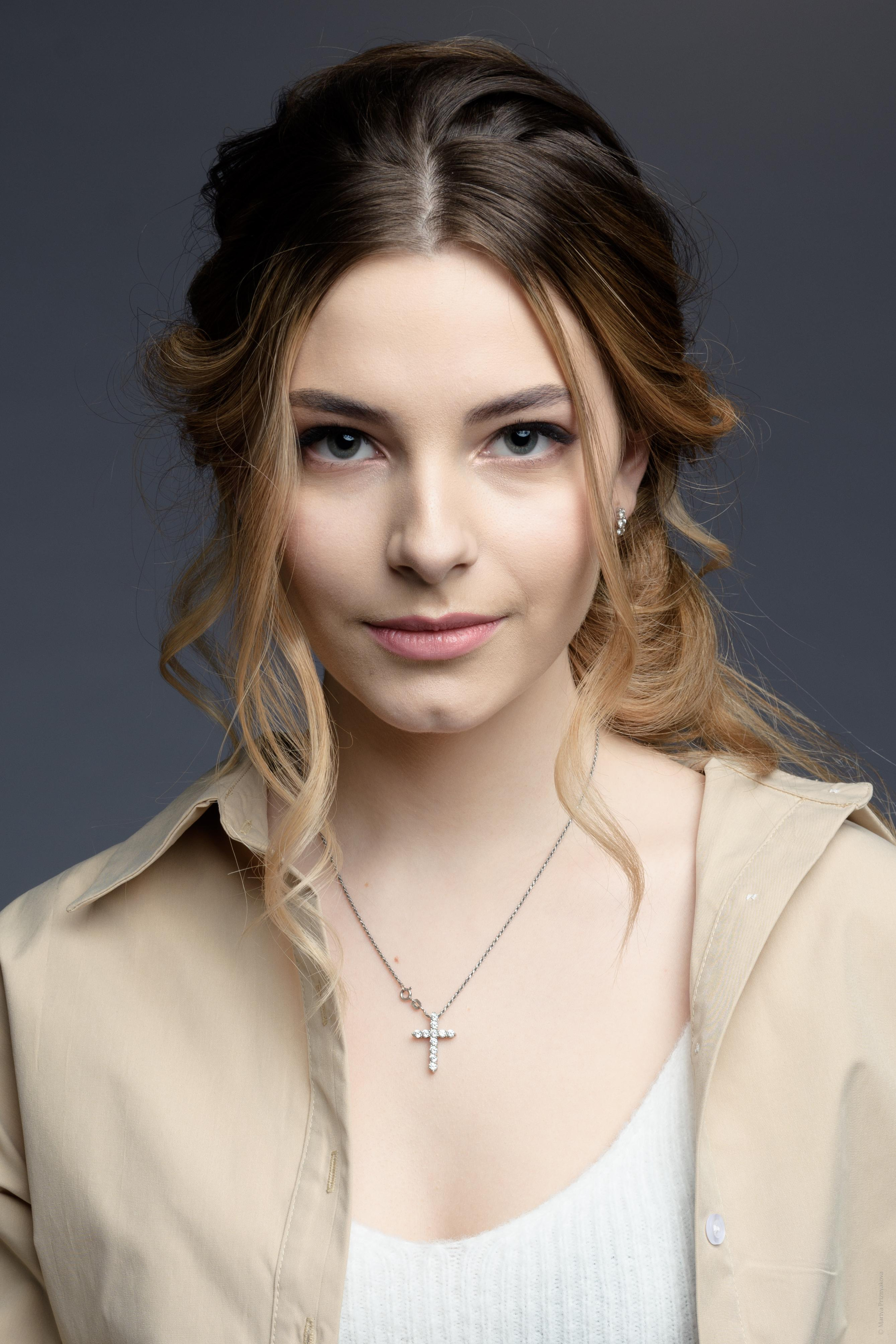 Фешн-съемка в студии. Семейный и индивидуальный фотограф Life style в Санкт-Петербурге Мария