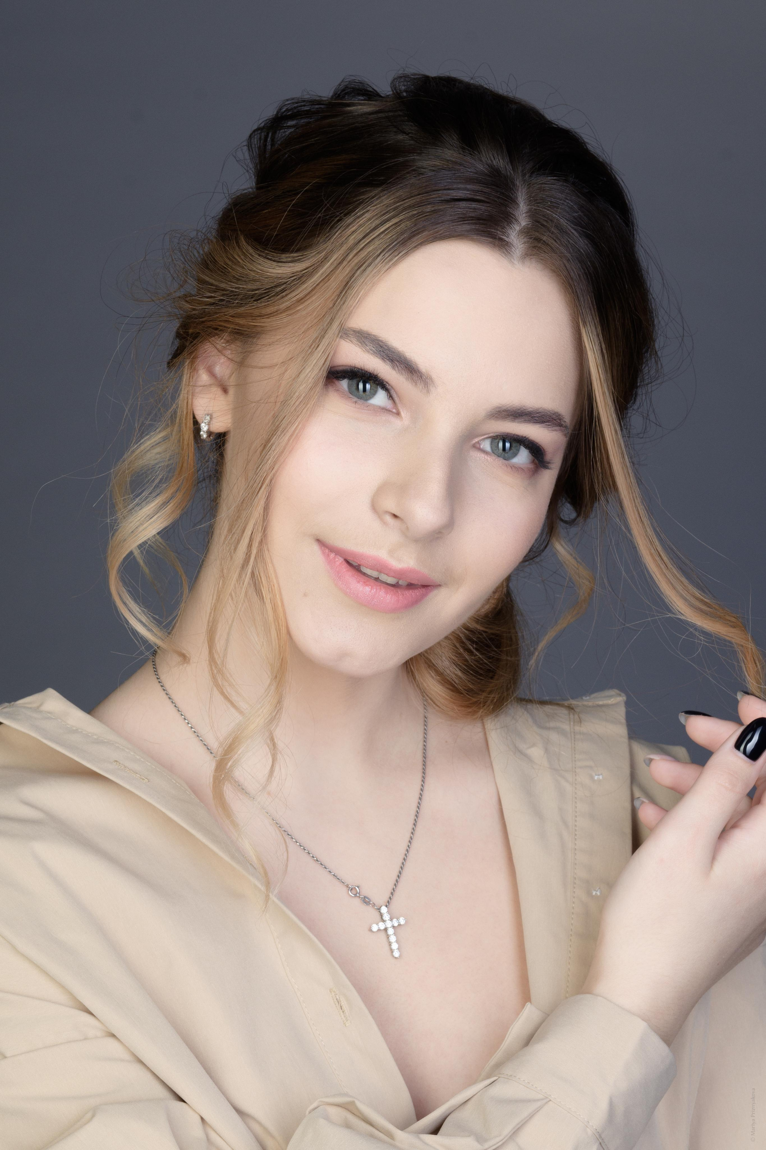 Фешн-съемка в студии. Семейный и индивидуальный фотограф Life style в Санкт-Петербурге Мария