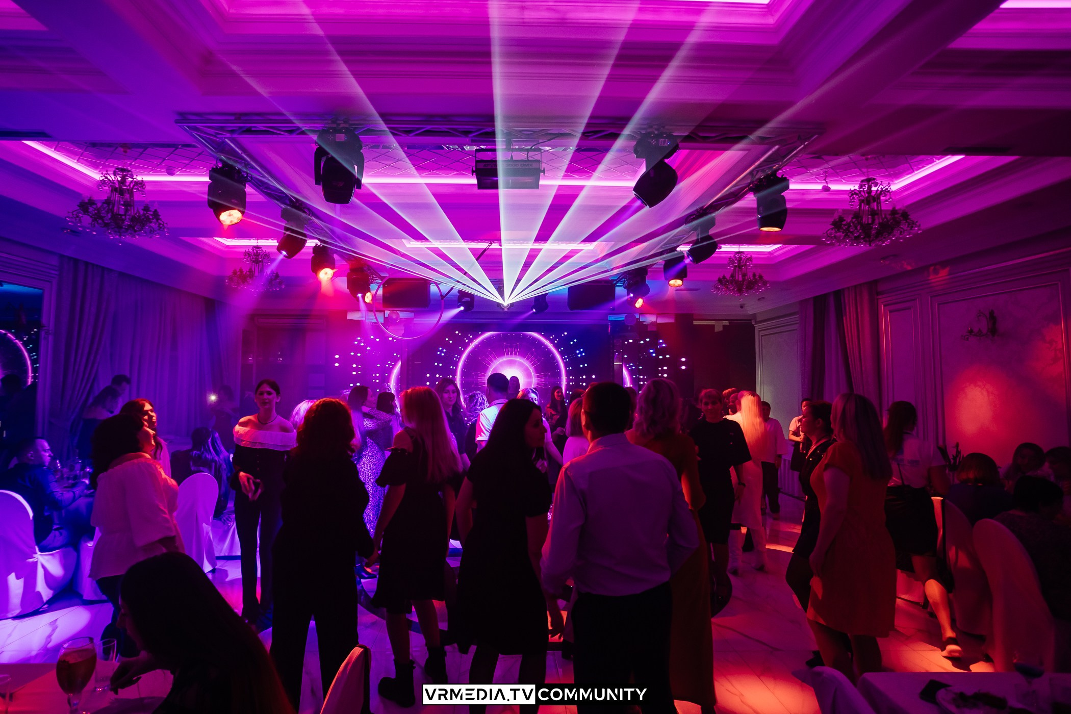 Международный женский день в ресторане «Лазурный Берег»