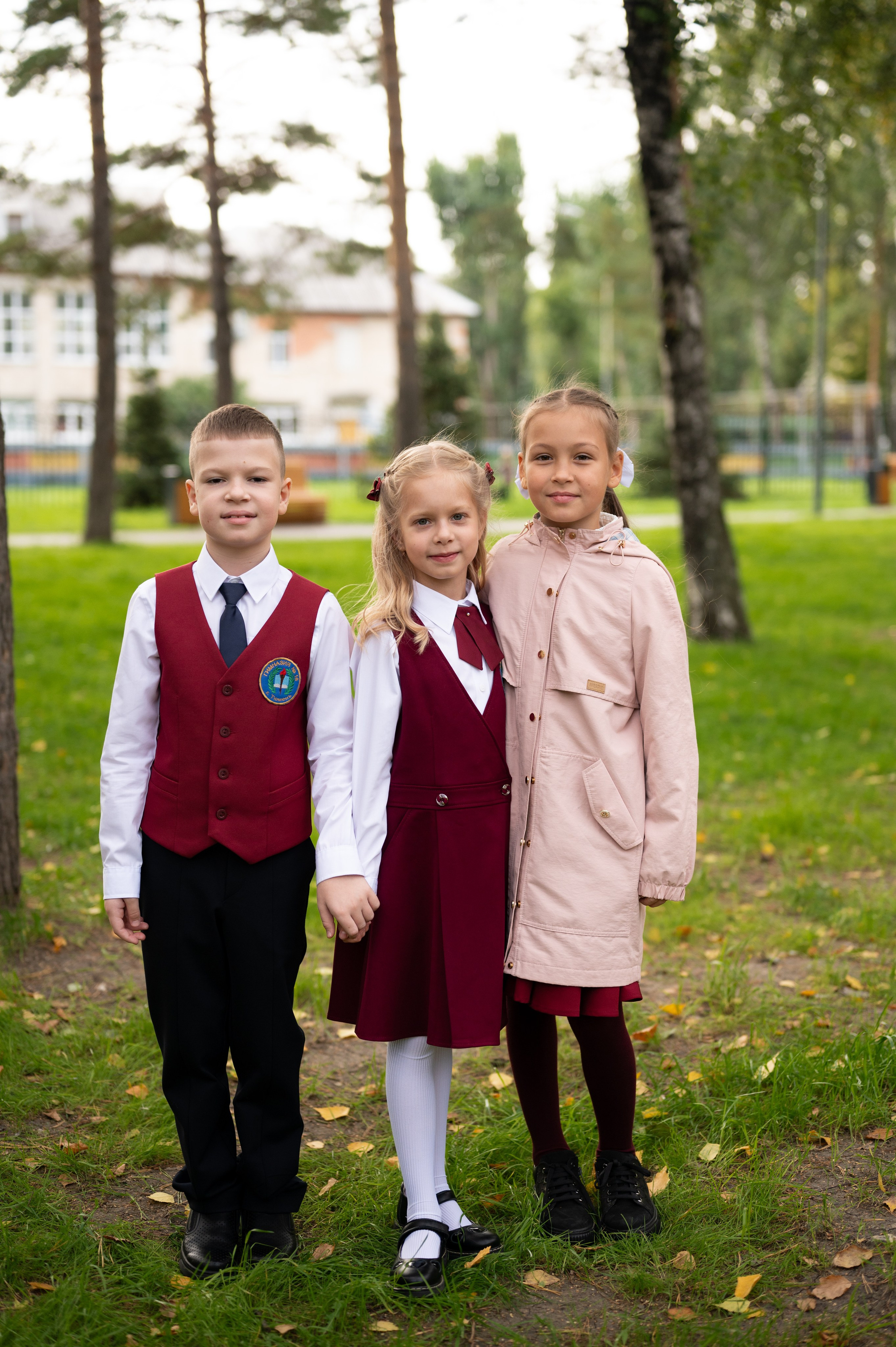 1 сентября 16 гимназия 2 класс (линейка + в классе+ на улице). Фотограф новорожденных, семейный детский в Тюмени Татьяна Морозова