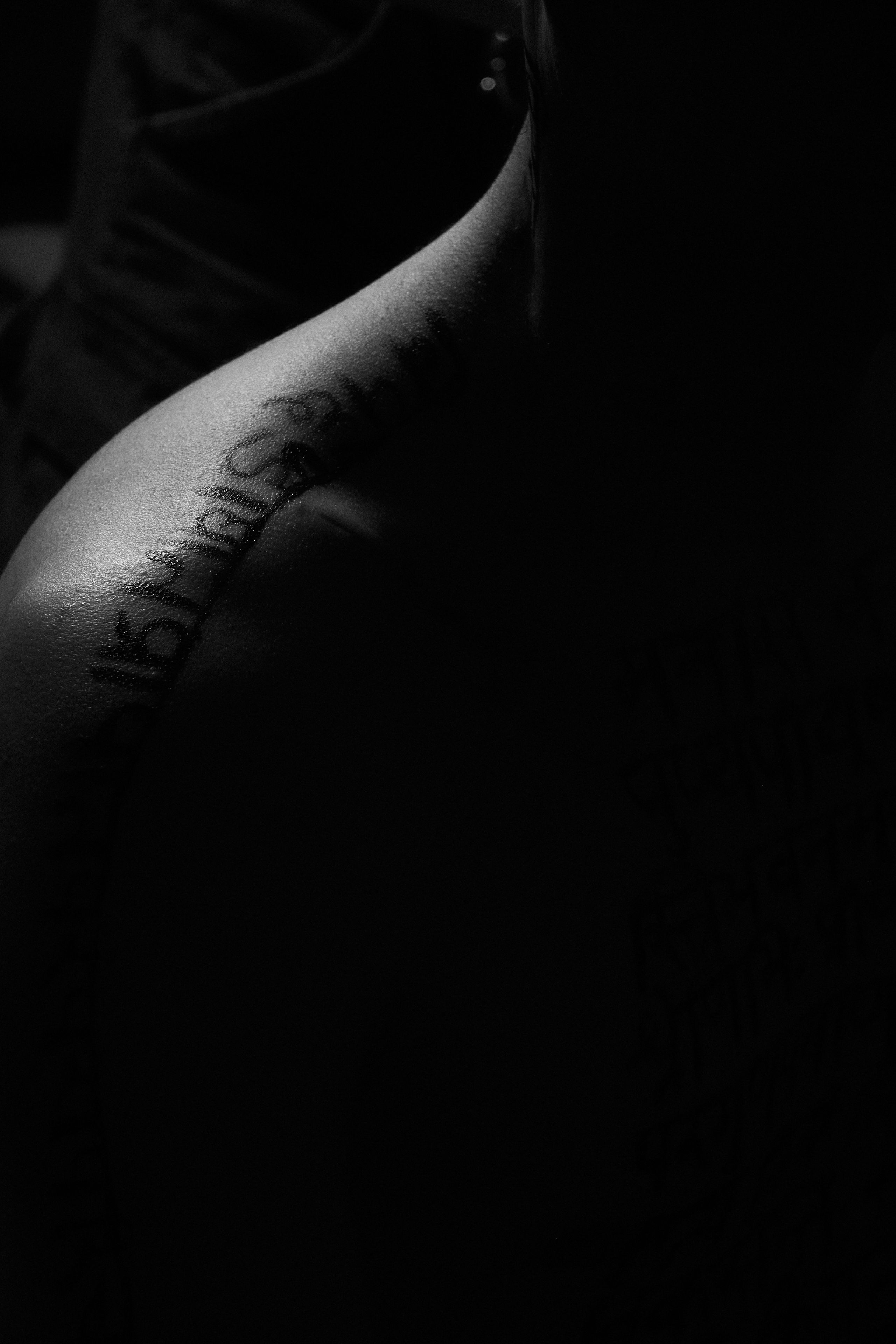 The body as broken manuscript. Фотограф Елизавета Маслова. Москва. Art, Fashion