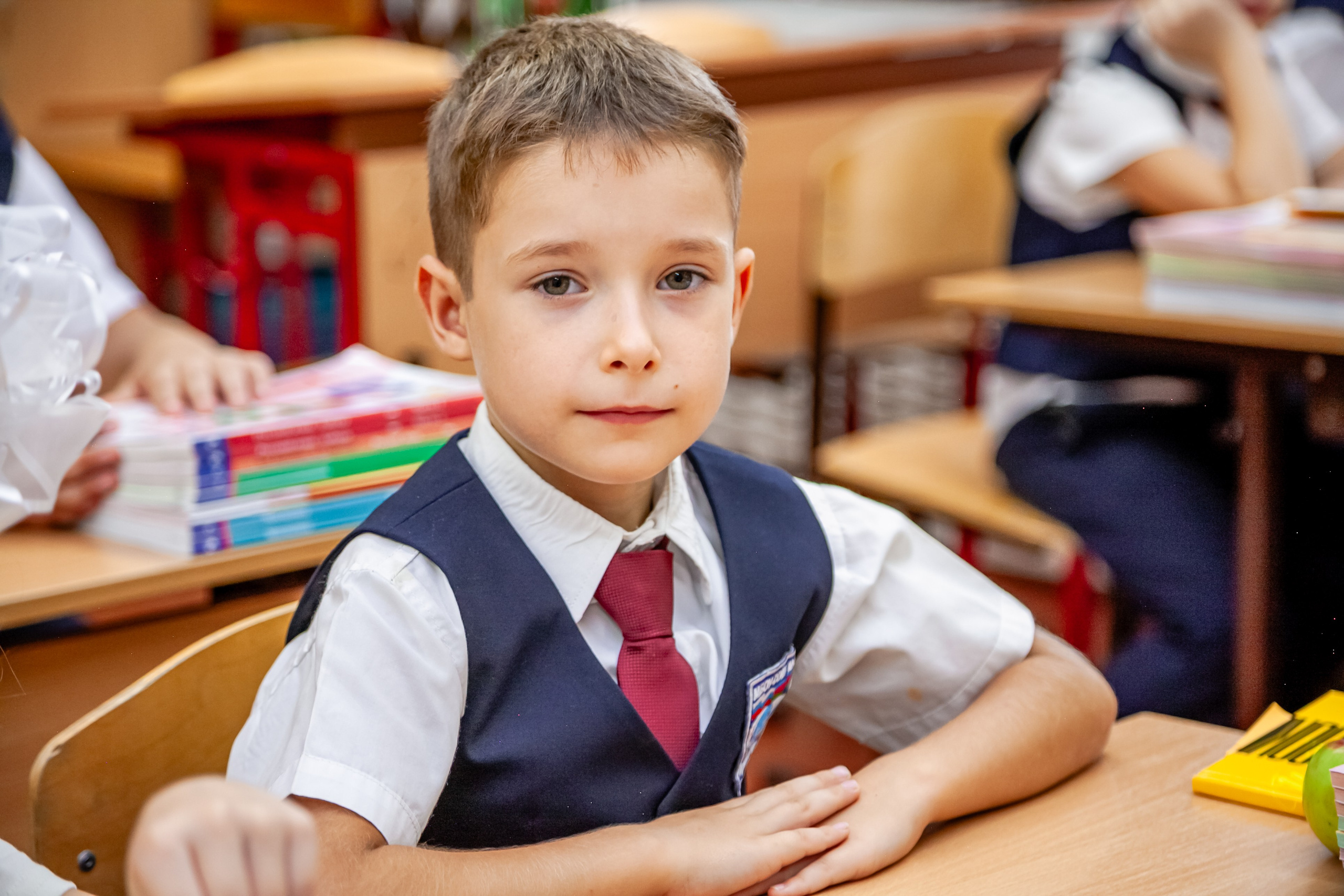 1 сентября линейка. Свадебный и семейный фотограф в Армавире