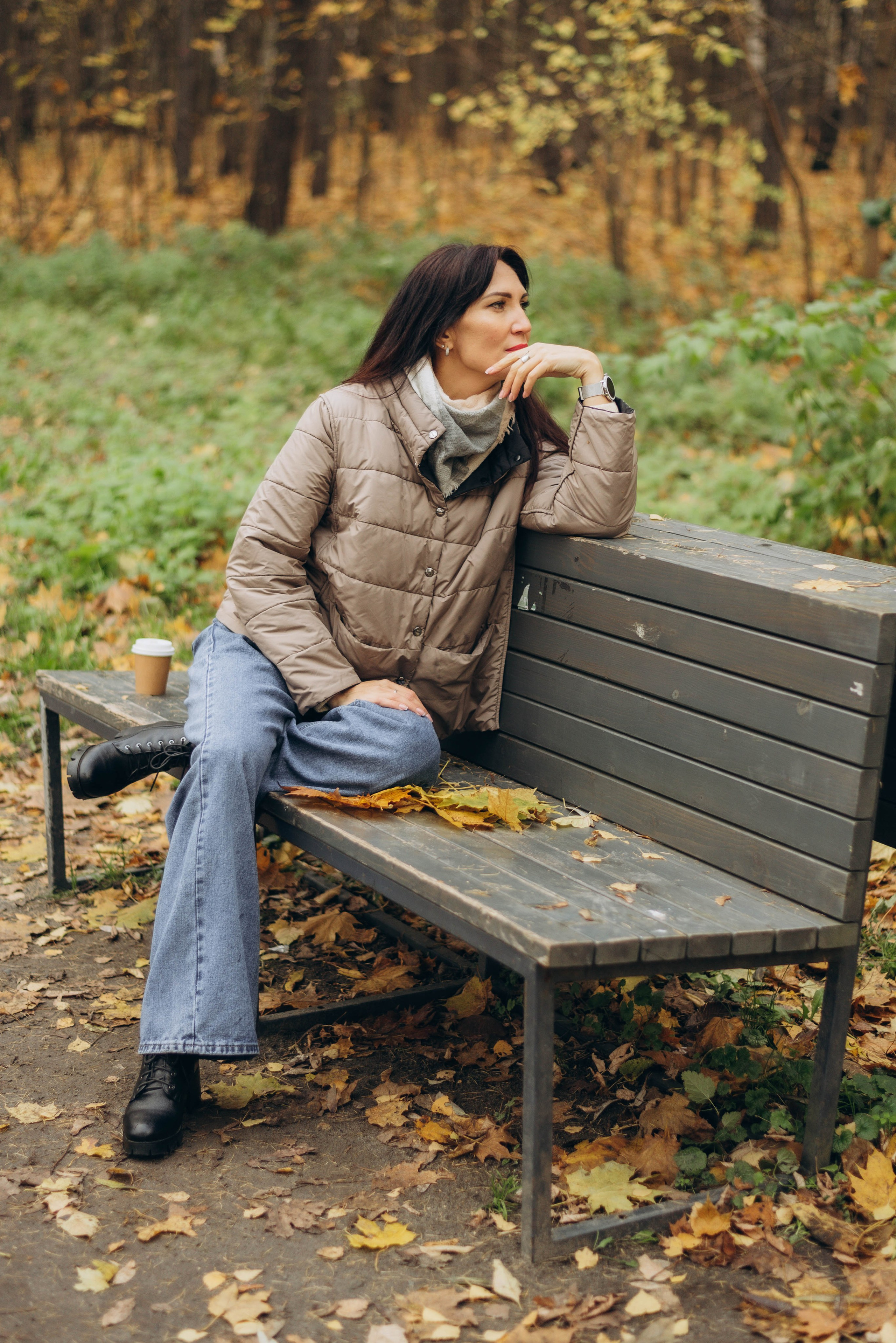 Прогулочная фотоссесия для девушки в парке. Семейный фотограф в Железнодорожном Масаева Елена
