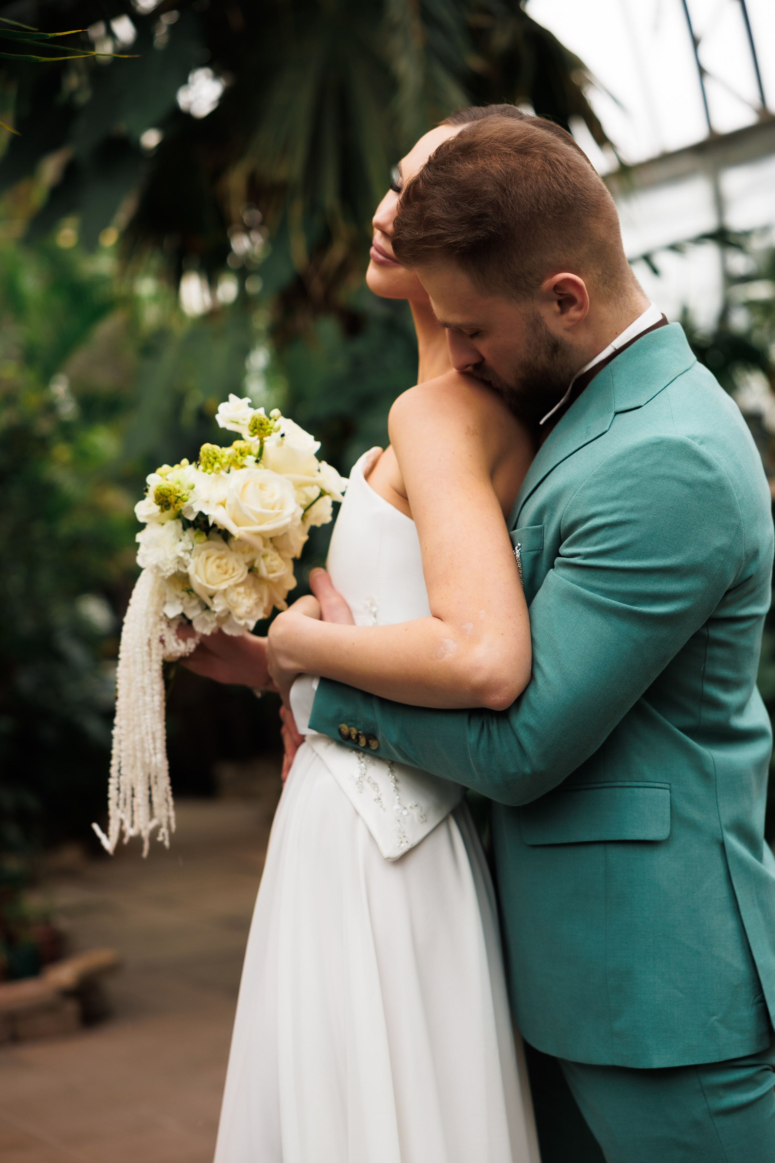 Свадебная прогулка в оранжерее. Питер. Свадебный и семейный фотограф в Москве Красинская Мария