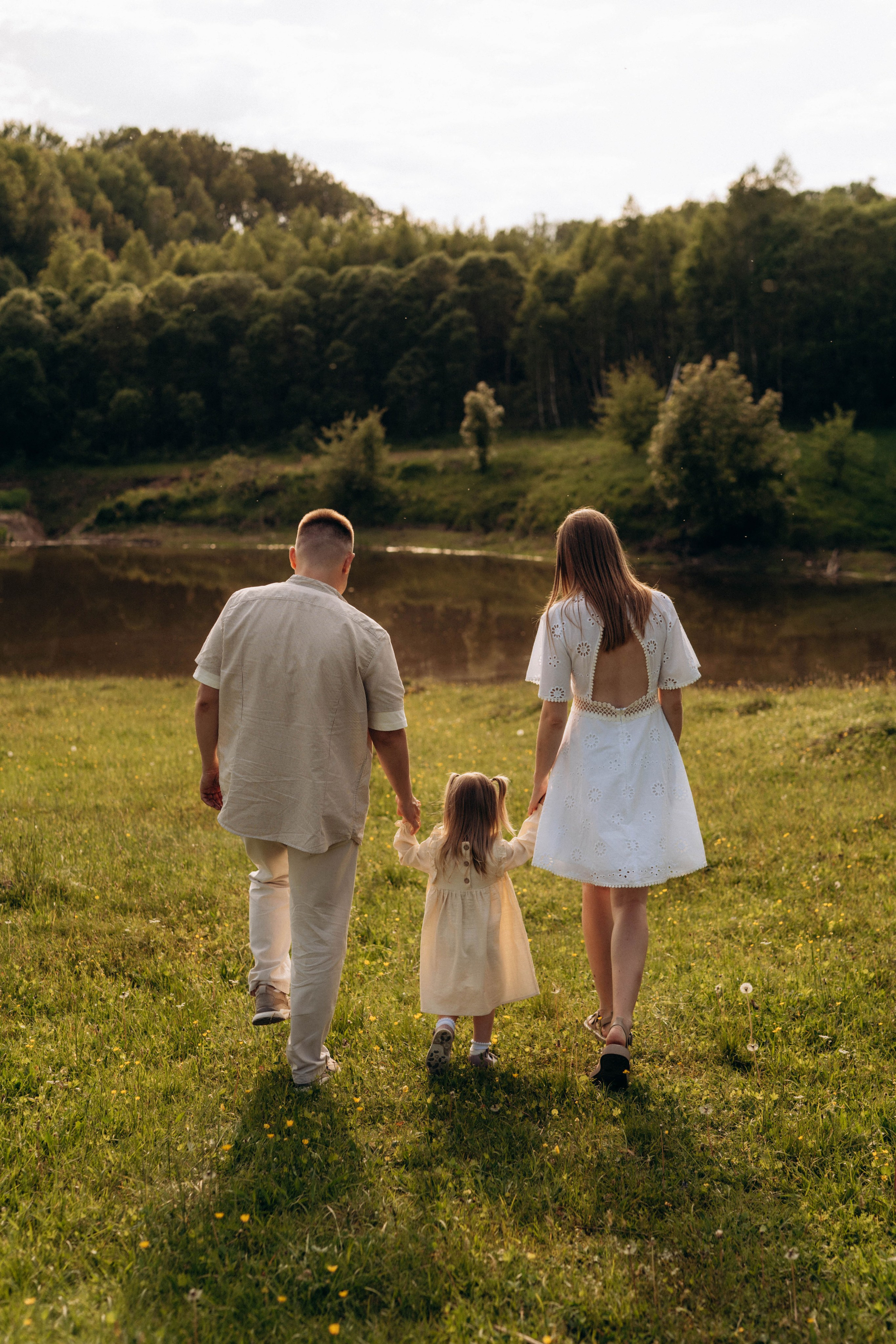 Прогулка Данилы, Алёны и Арины. Свадебный и семейный фотограф в Калуге Анна Киреева