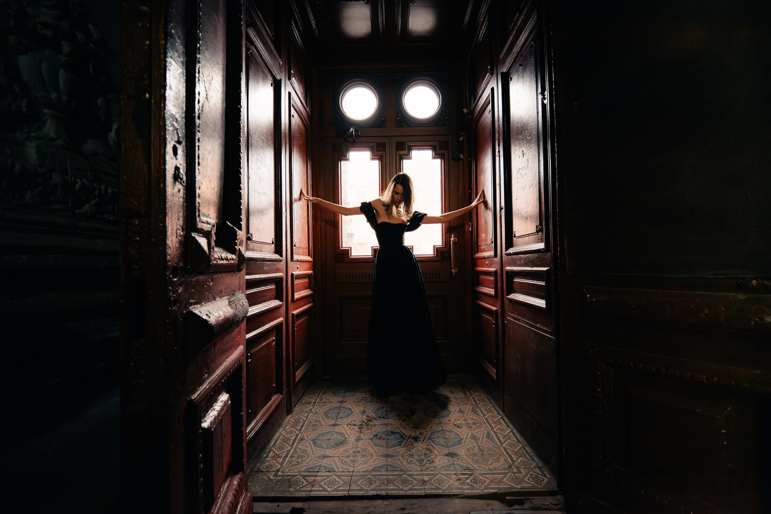 Непарадное в парадных