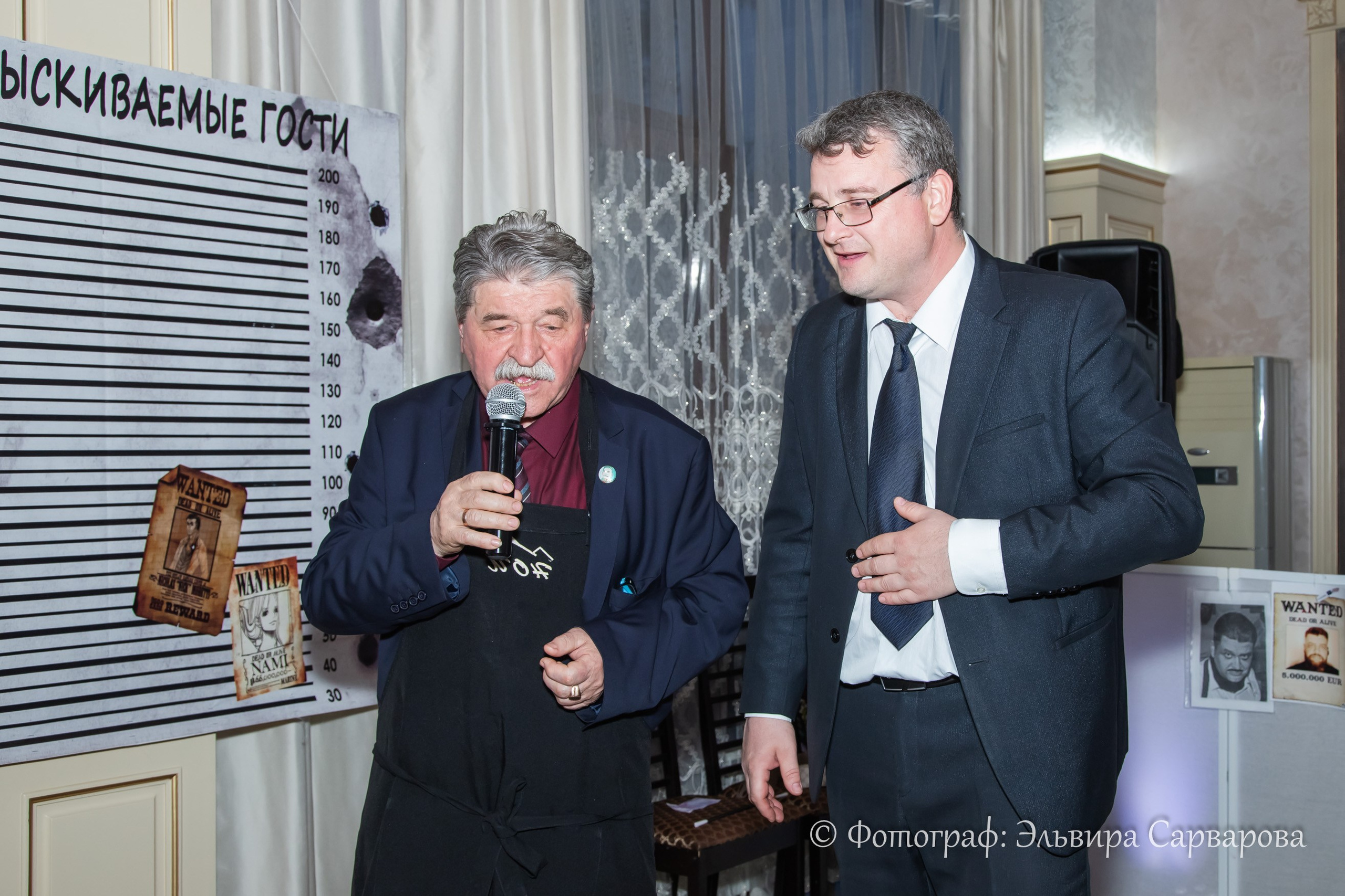 Гангстерская вечеринка в стиле 1920-х. Репортажный Фотограф