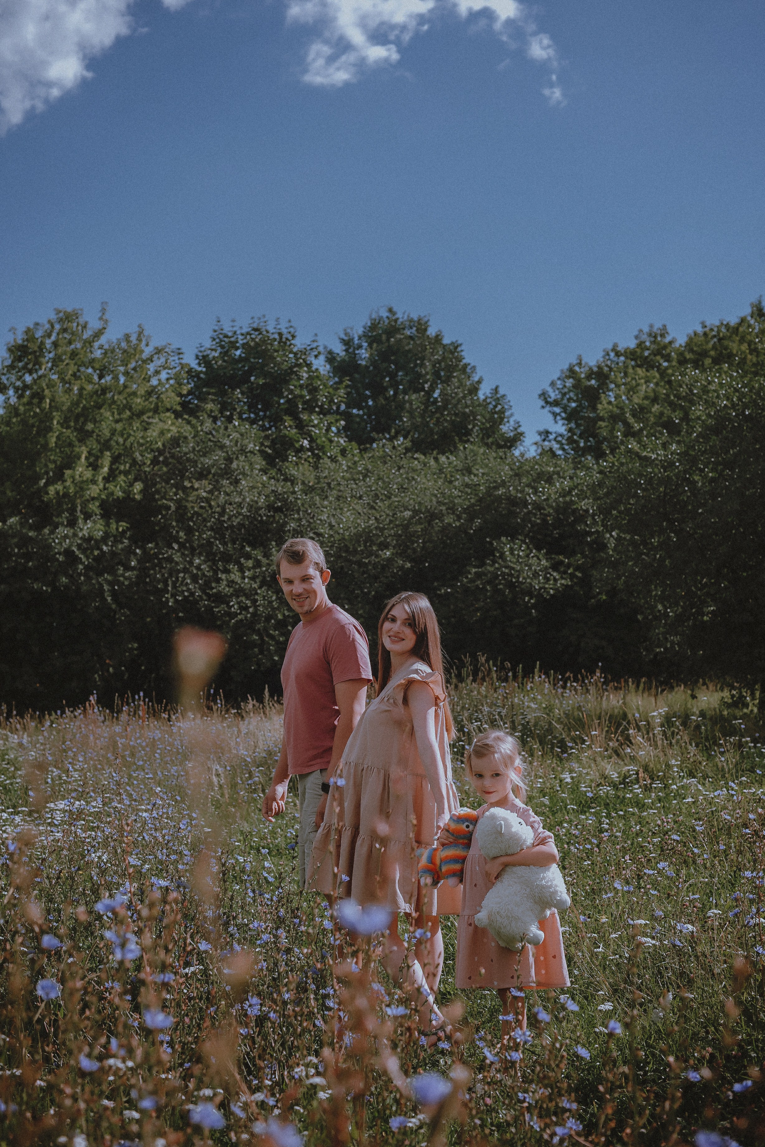 1+1=4. Свадебный и семейный фотограф в Москве Сажина Кристина КиМ. Свадебный оператор в Москве Сажин Максим