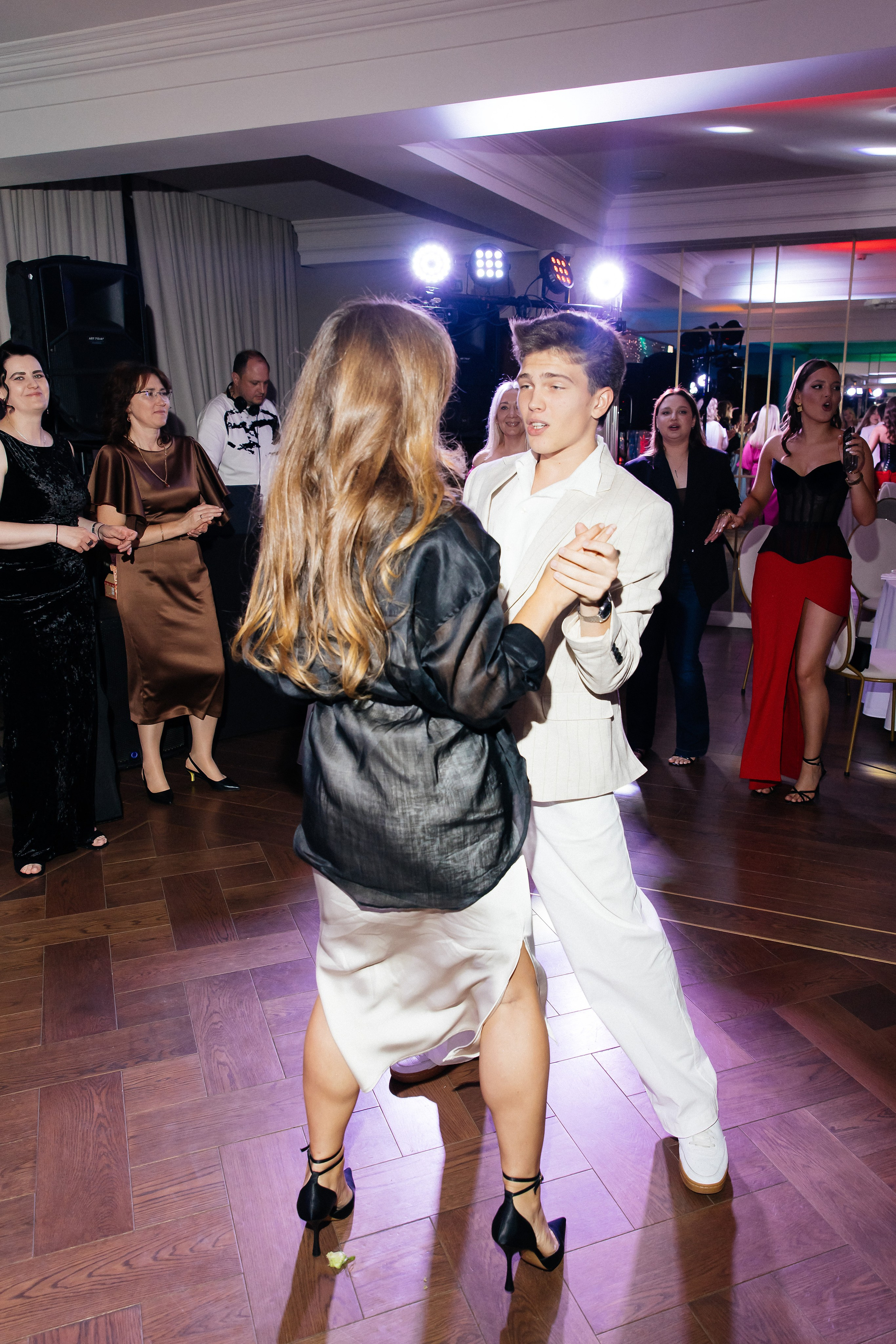 11 класс ШК.100. Фотограф и Видеограф в Краснодаре Юлия Солодченко