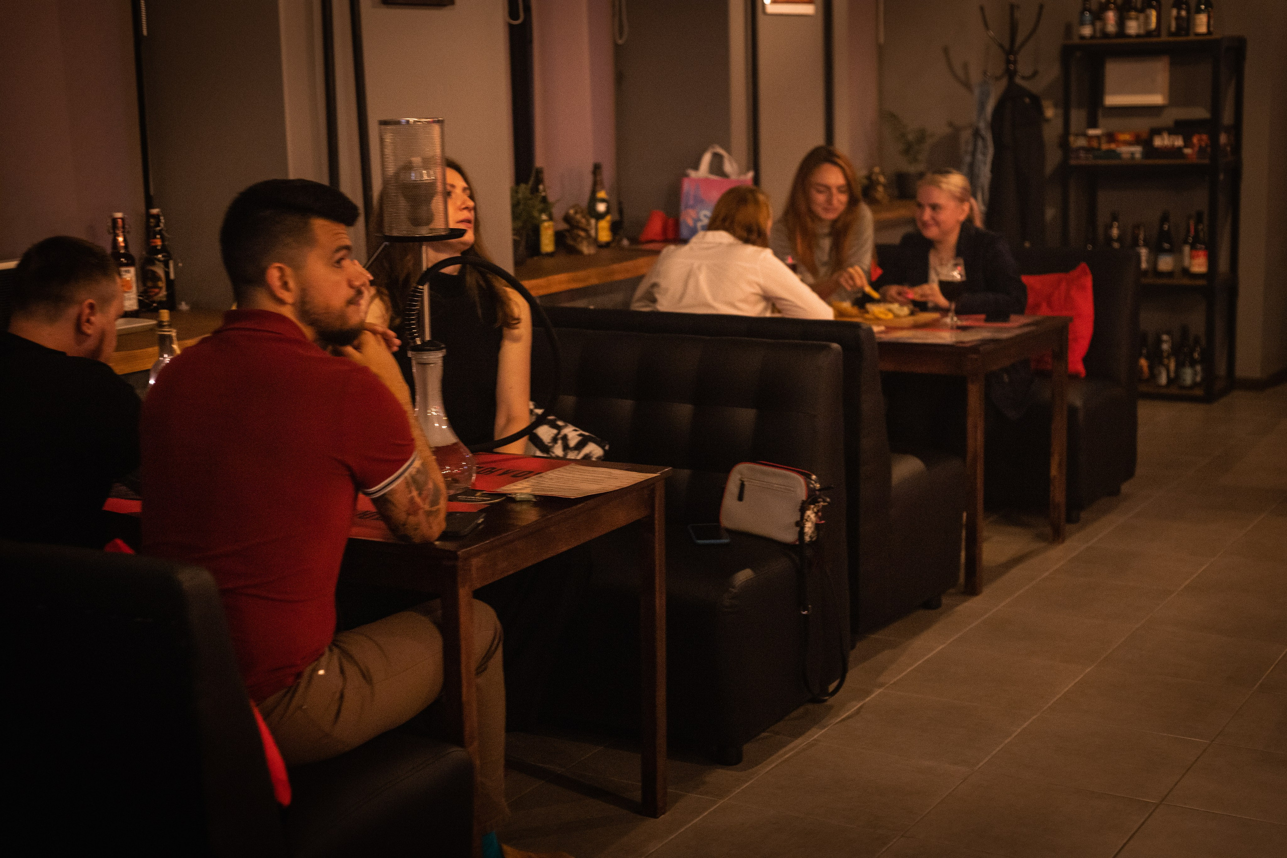 Паб Революция. Фотограф Денис Лесковский (Тюмень)