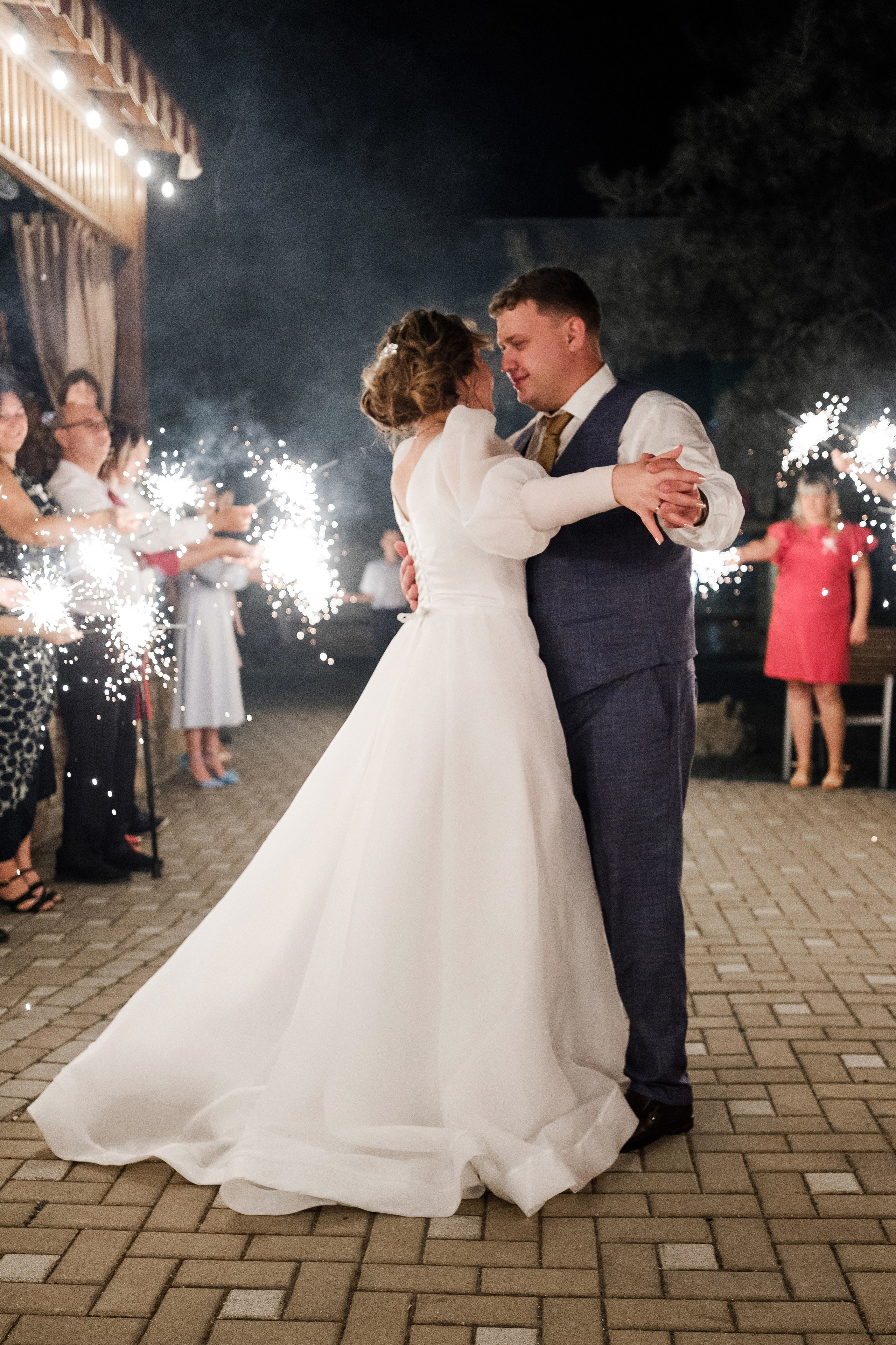 Виктор и Анна. Свадебный фотограф | репортаж | праздники | крещение