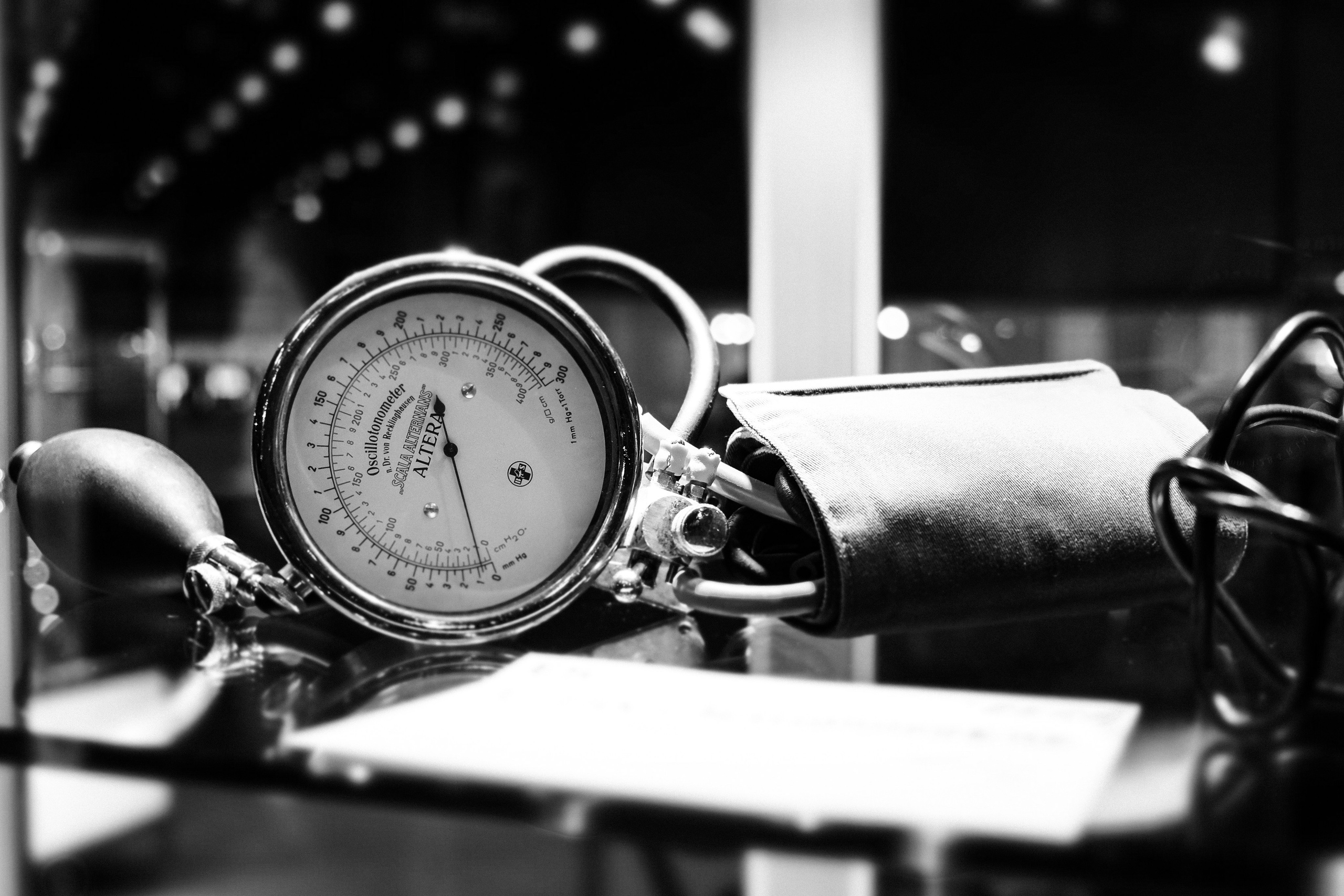 Музей истории анестезии. Фотограф Антон Швец — Монохромная реальность